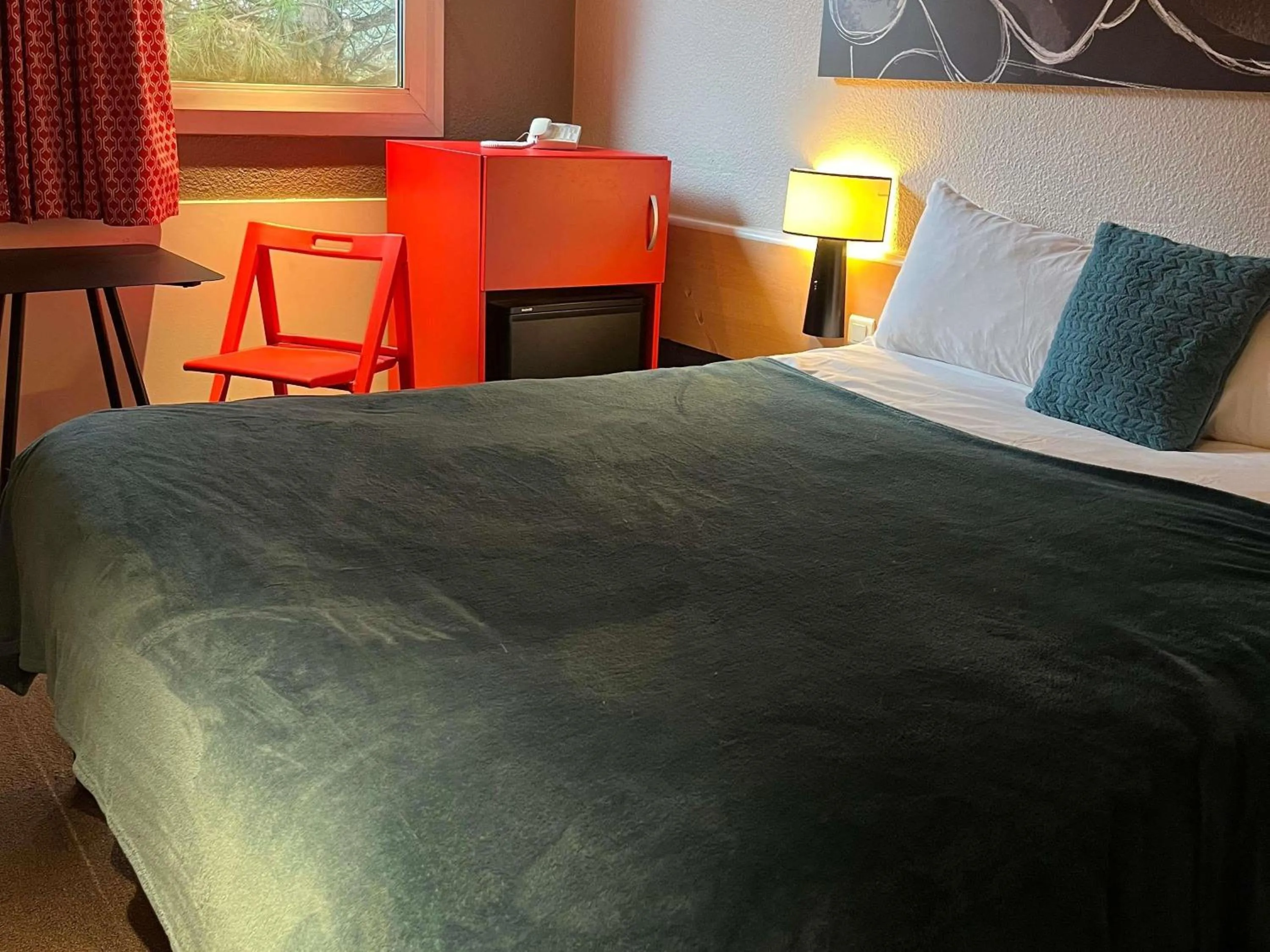 Bedroom, Bed in Ibis Paris Nord Villepinte Parc des Expositions