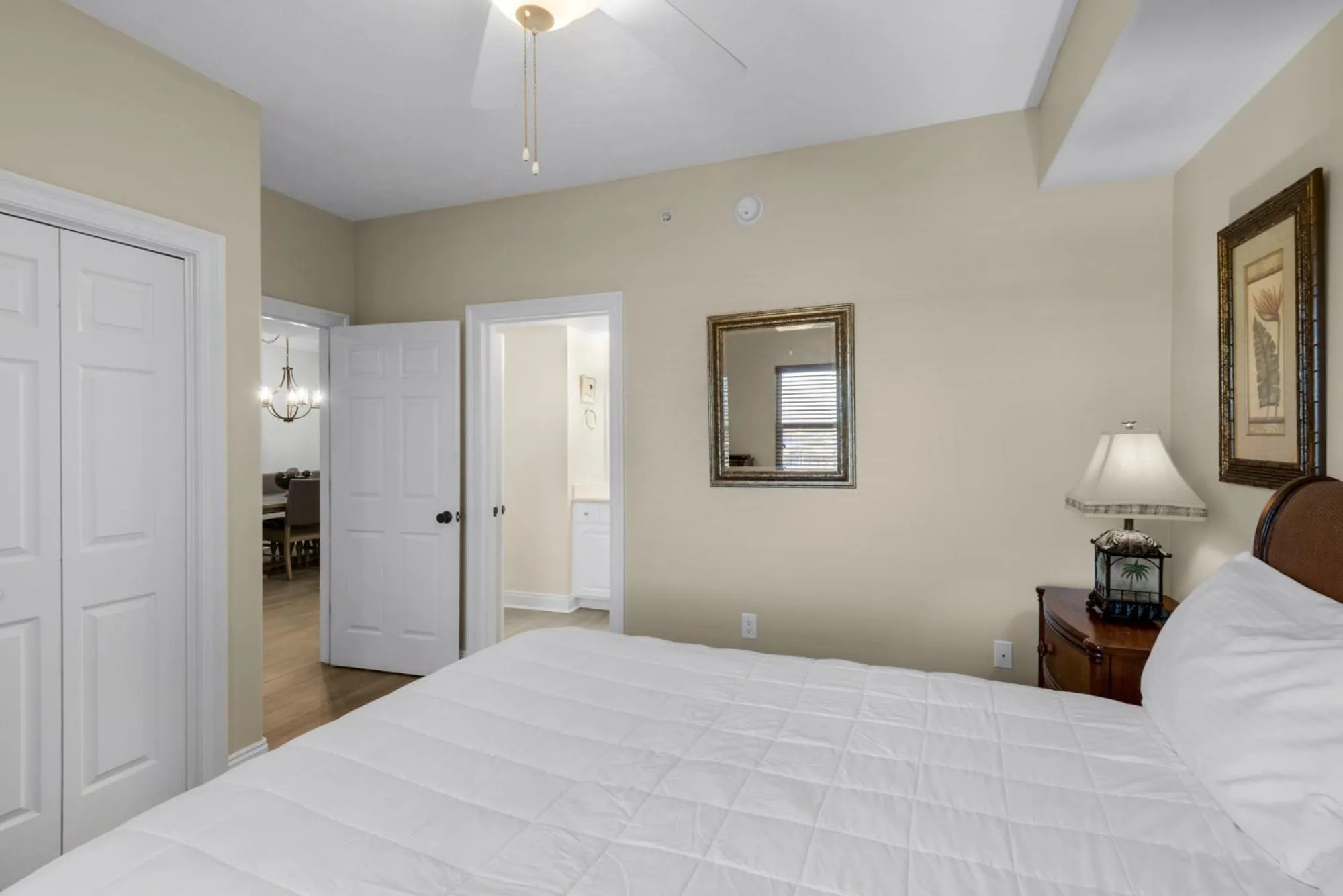 Bed in Treasure Island 1003