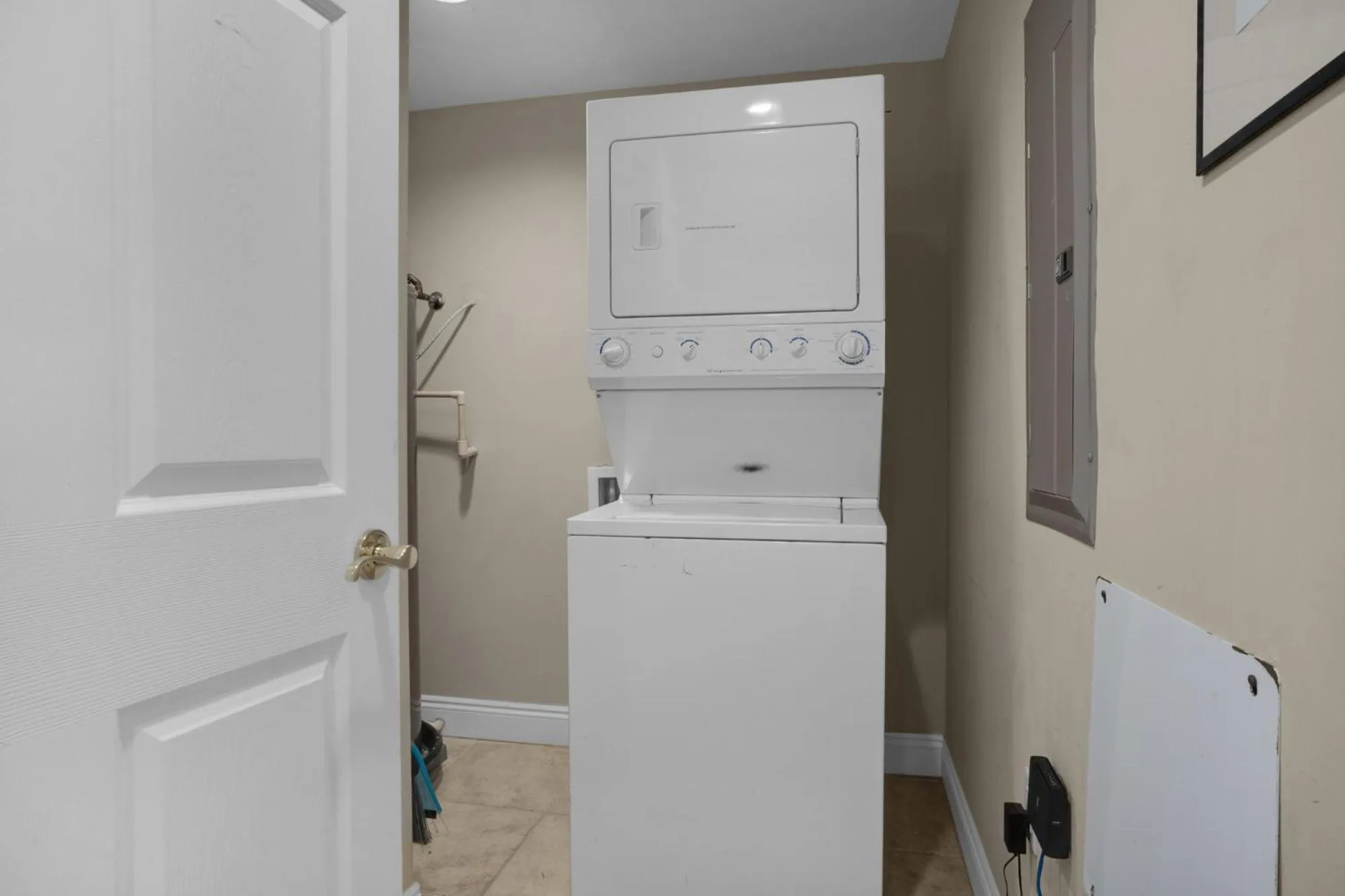 laundry in Treasure Island 1007