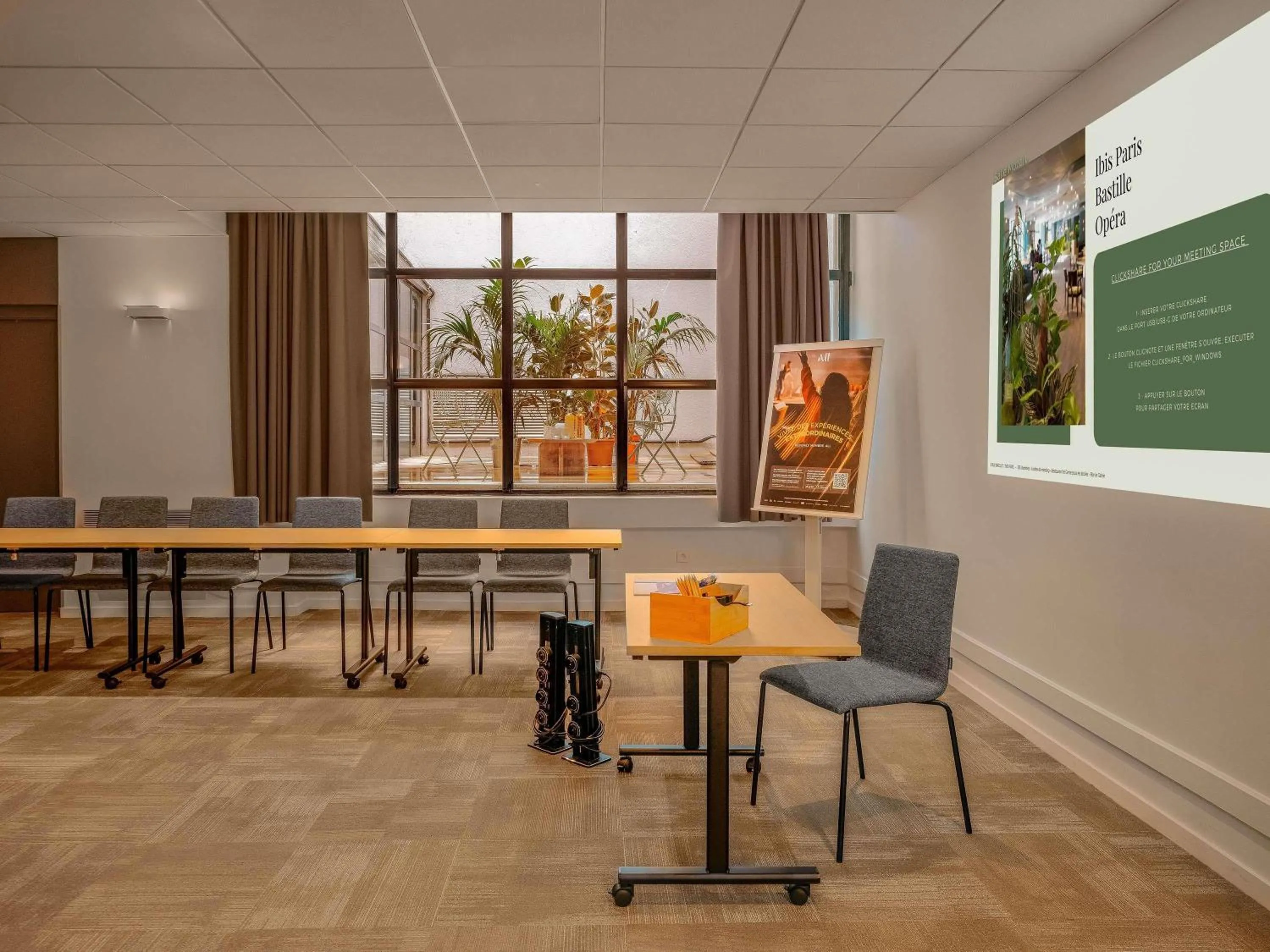Meeting/conference room in ibis Paris Bastille Opera