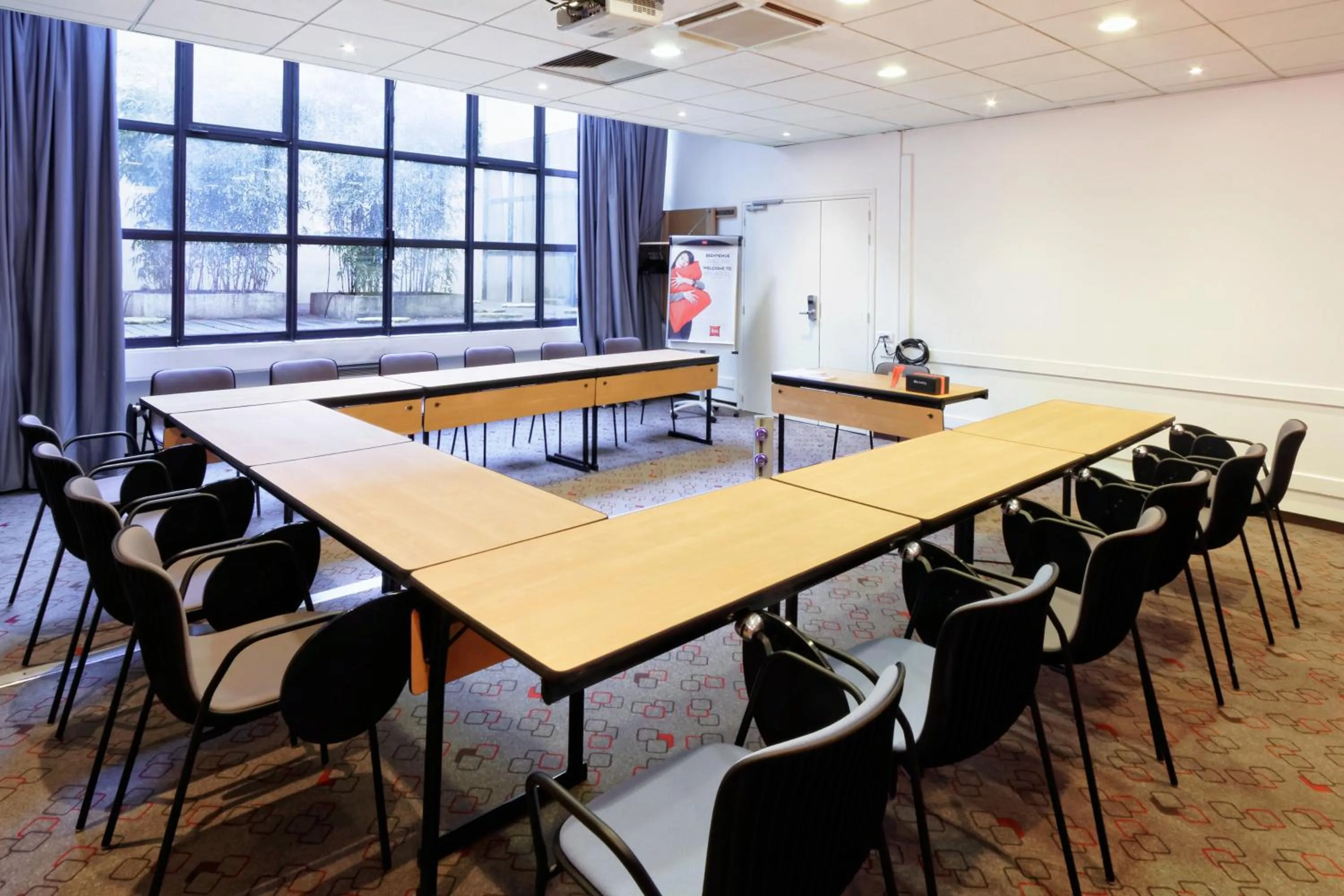 Meeting/conference room in ibis Paris Bastille Opera