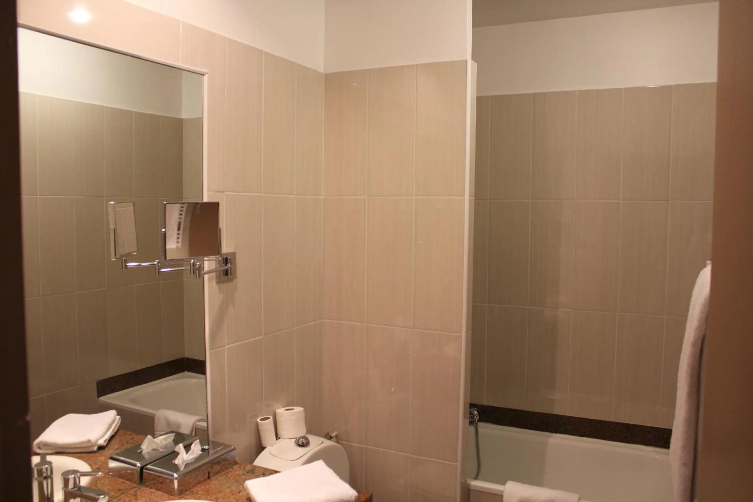 Bathroom in Logis Le Relais de Fusies