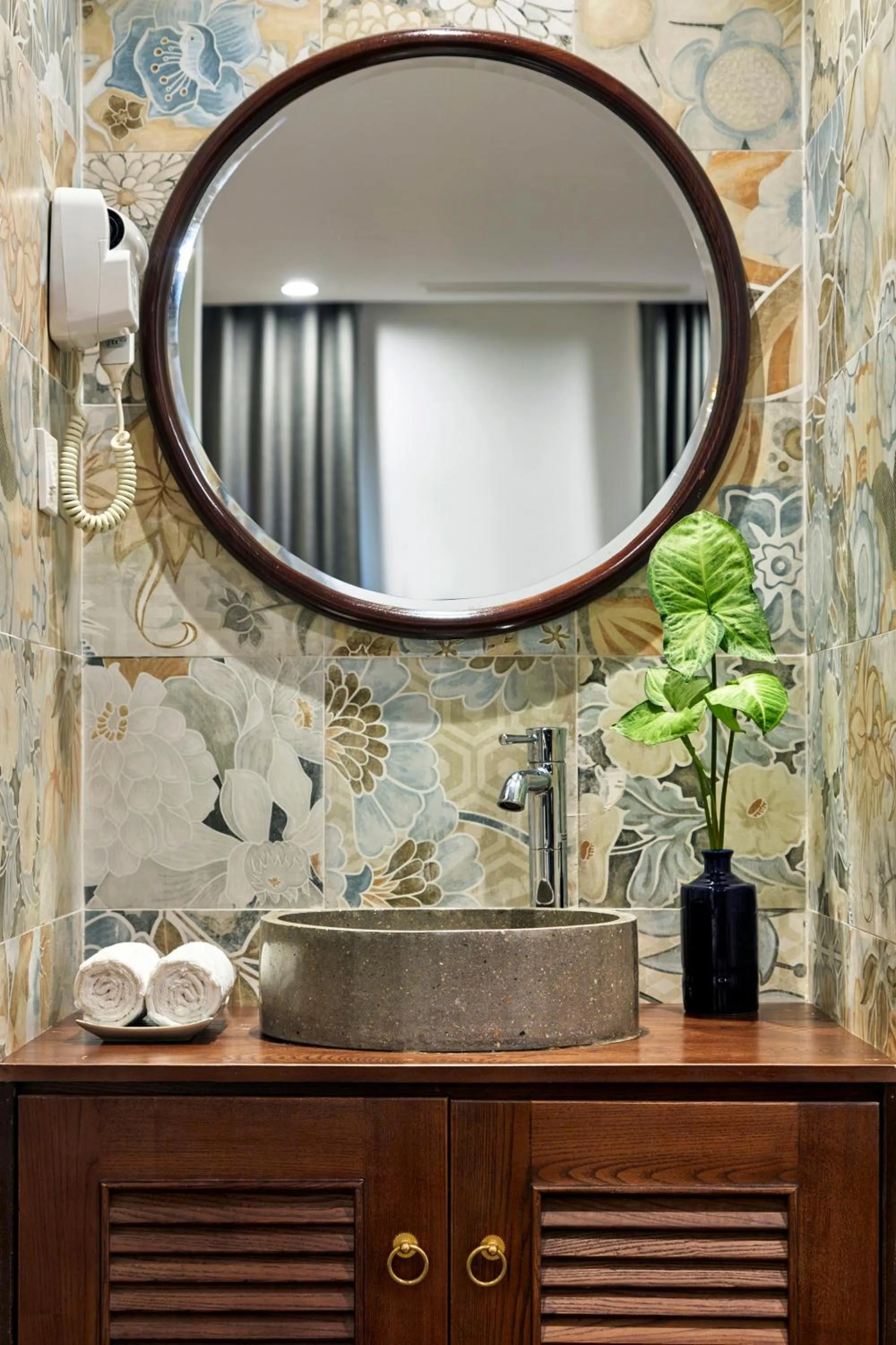 hair dryier in Draha Halong Hotel - Serenity, Charm and Nature - Preferred by Western Travelers