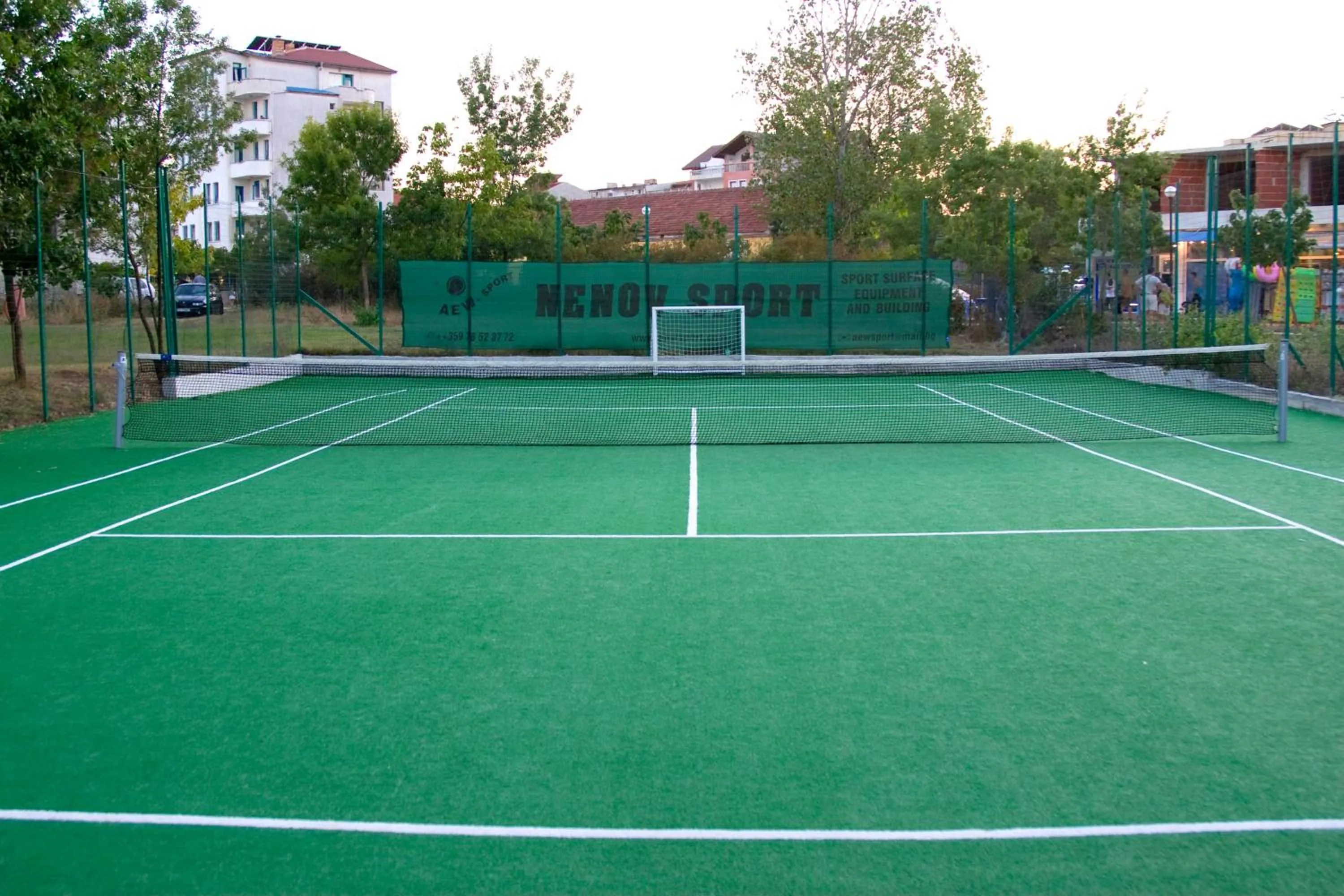 Tennis court in Belitsa Hotel