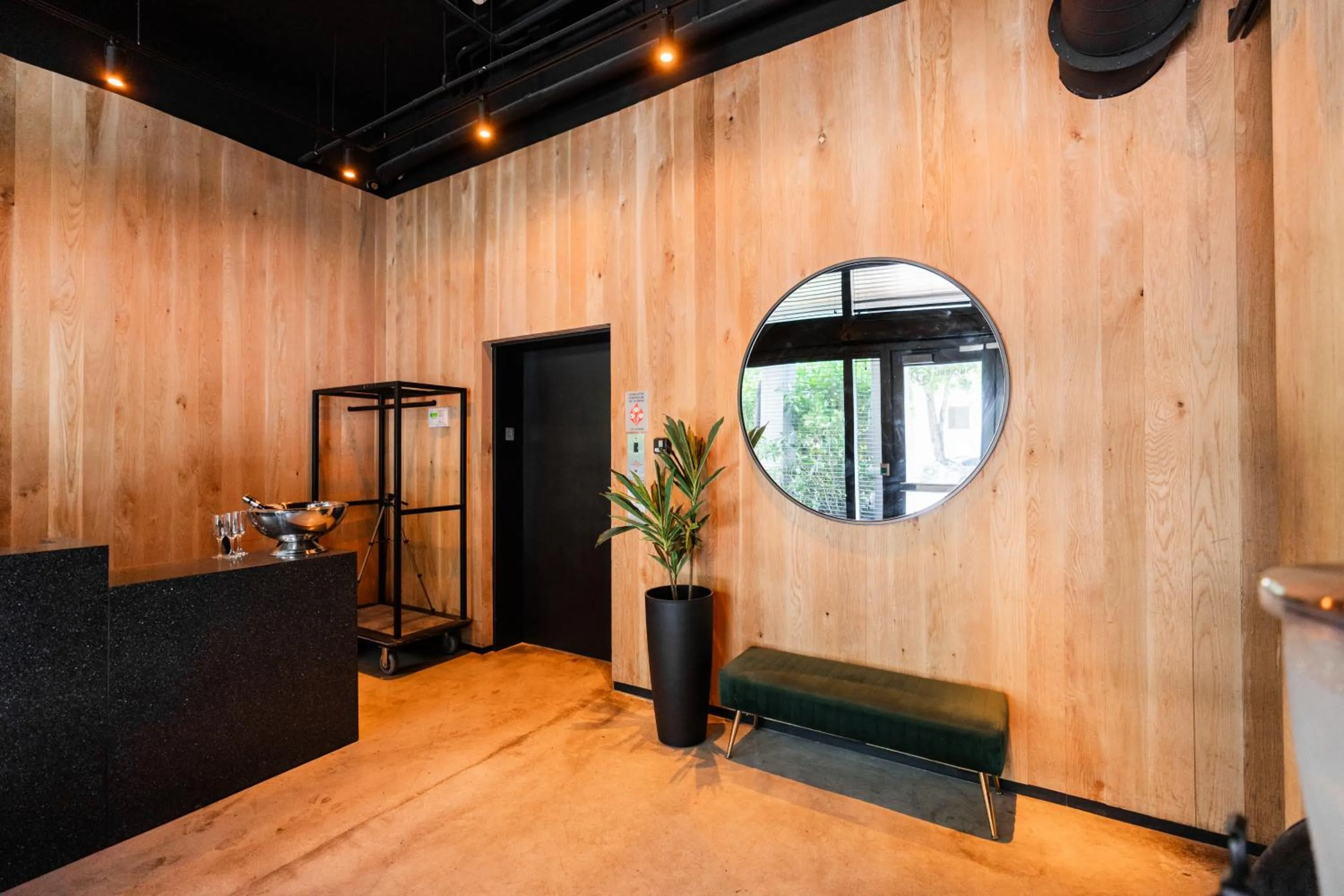 Lobby or reception in Urbanica Euclid