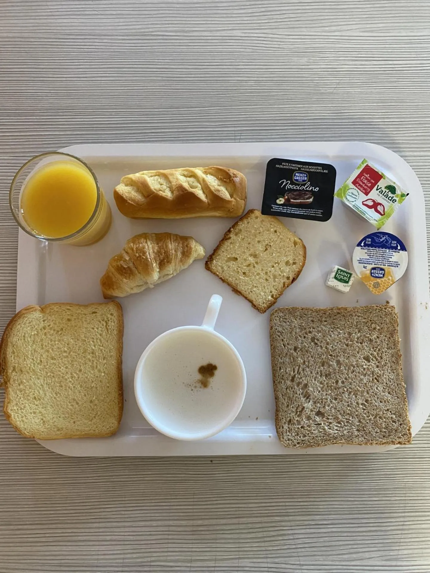 Breakfast in Premiere Classe Angoulême La Couronne