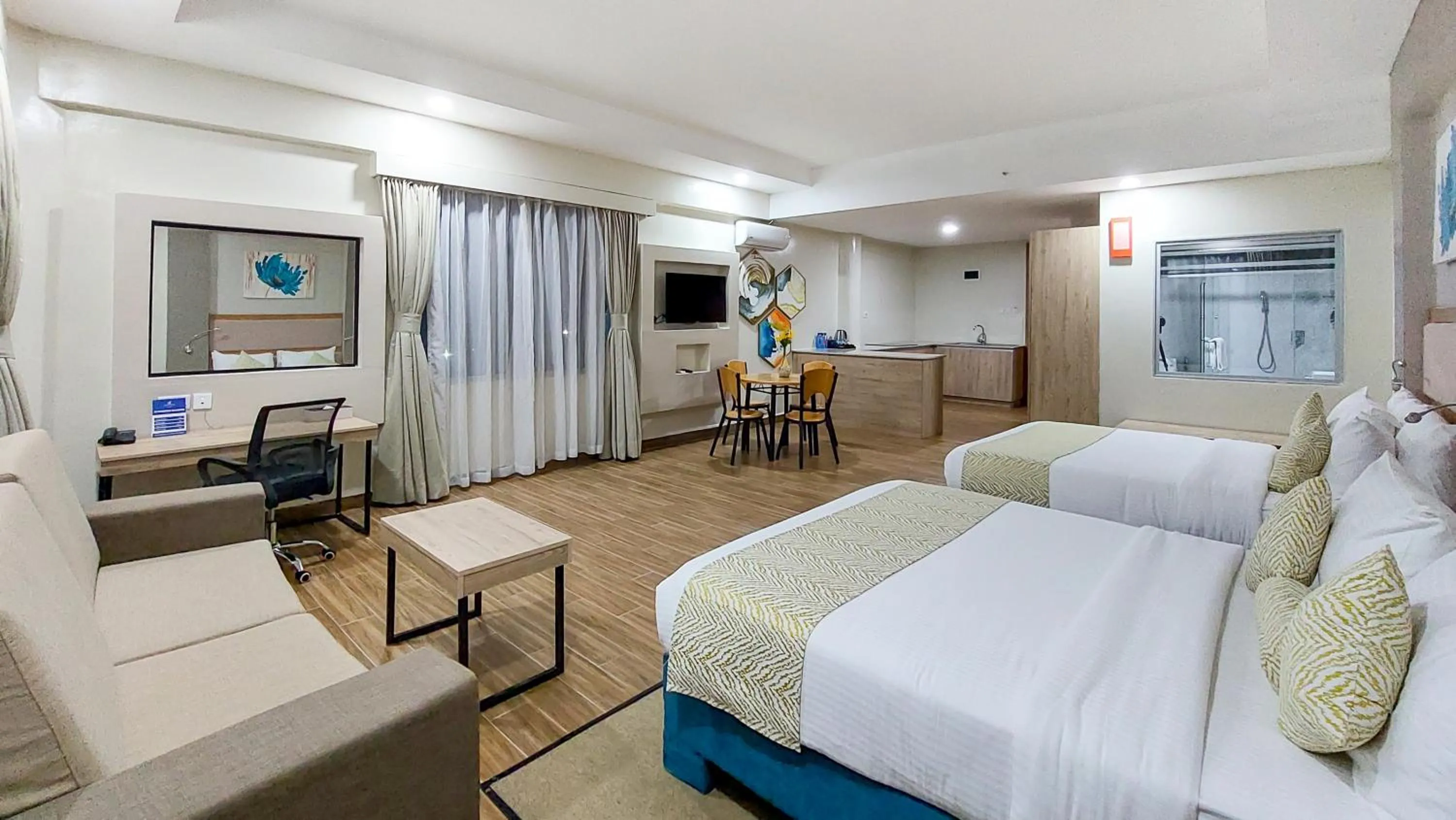 Photo of the whole room, Bed in PrideInn Plaza Nairobi Airport