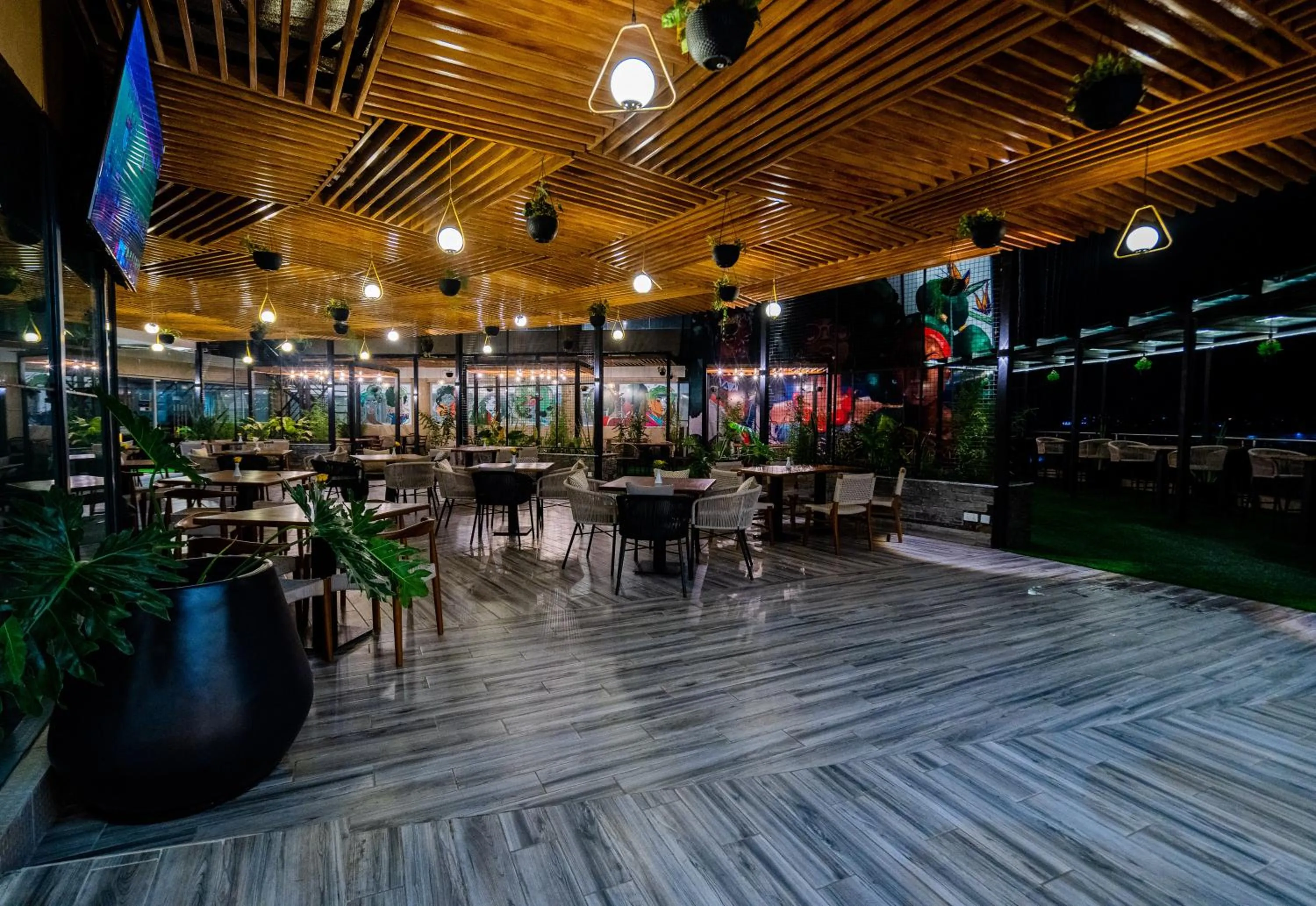 Restaurant/places to eat in PrideInn Plaza Nairobi Airport
