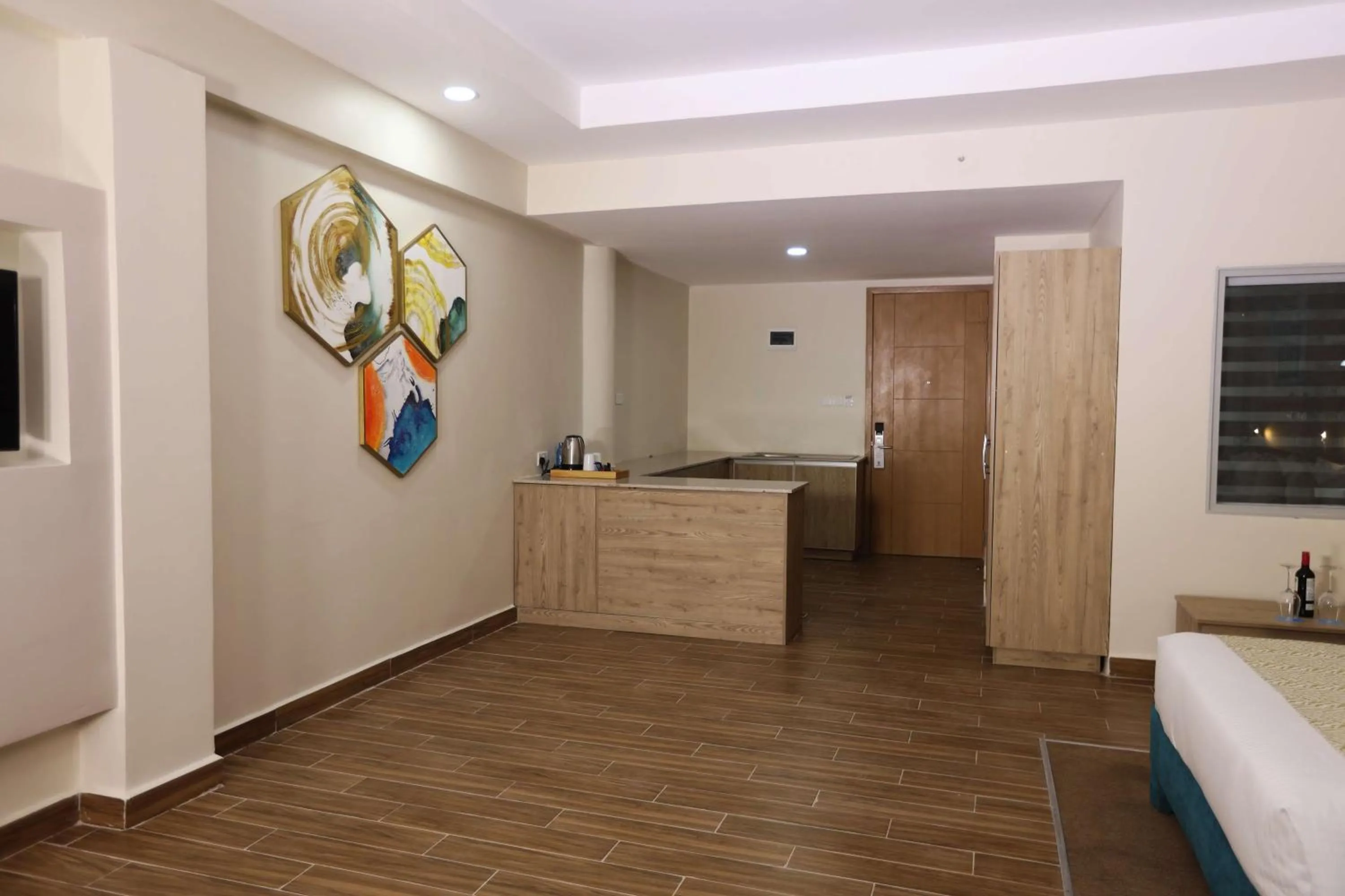 Kitchen or kitchenette in PrideInn Plaza Nairobi Airport