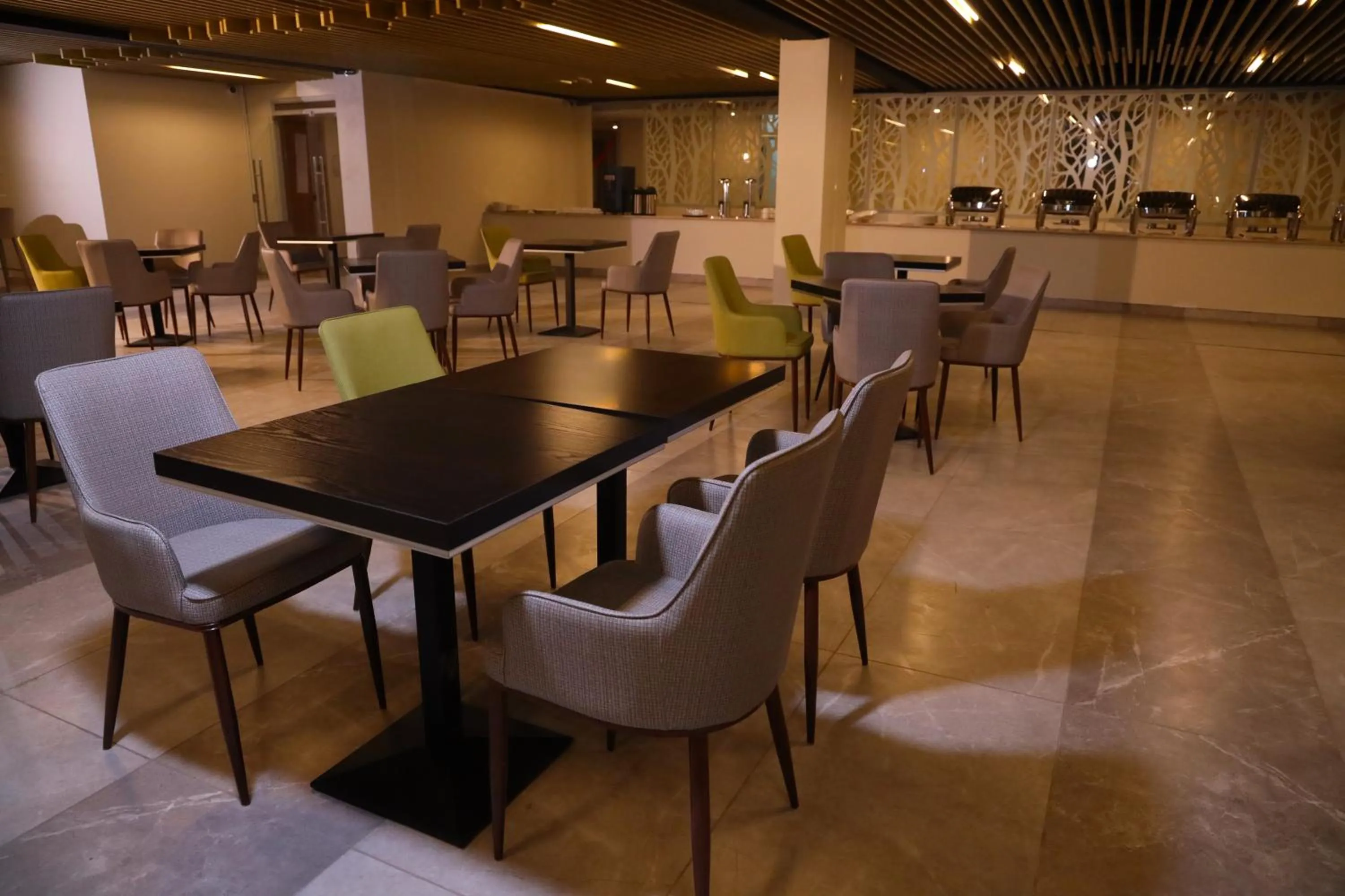 Restaurant/places to eat in PrideInn Plaza Nairobi Airport