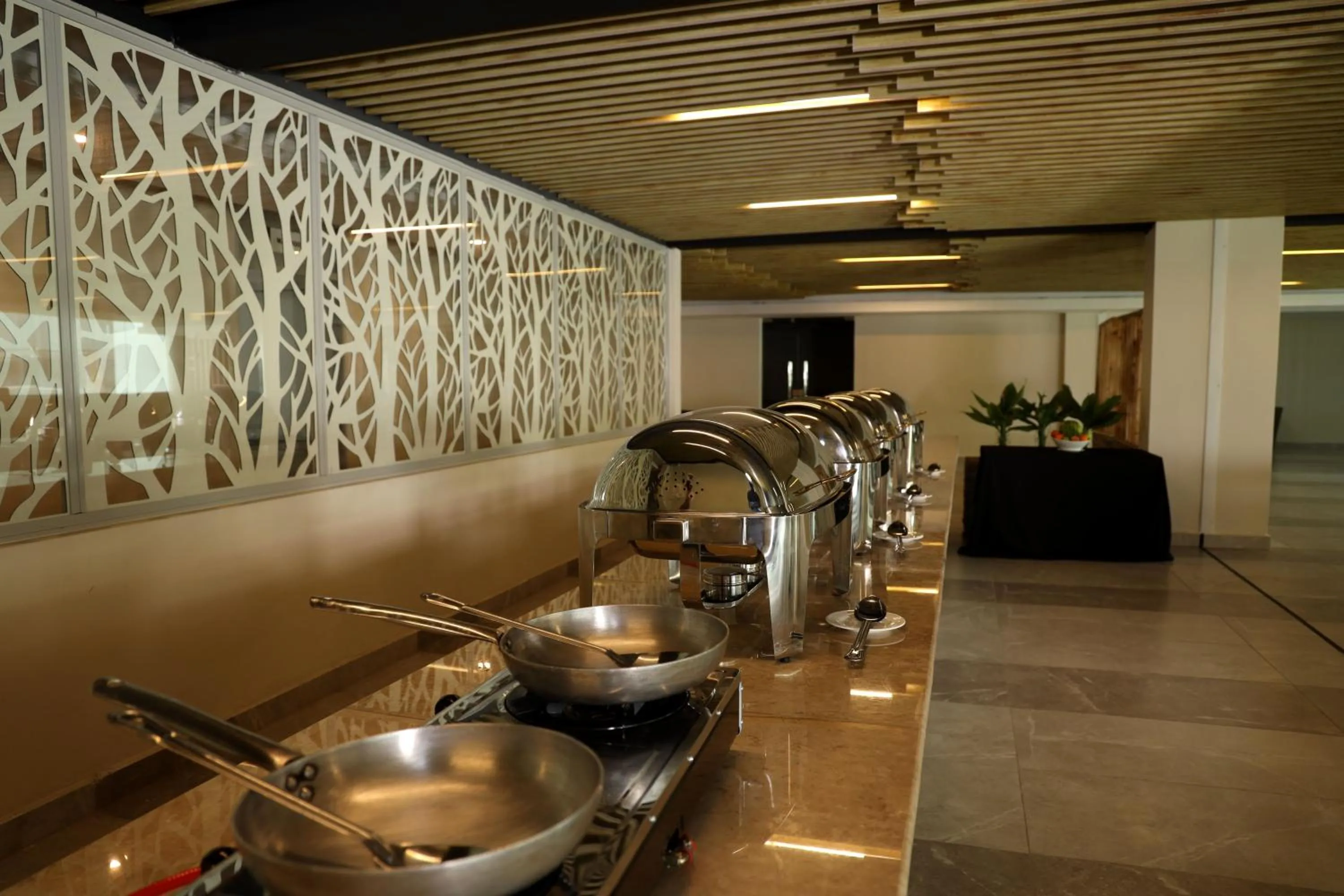 Restaurant/places to eat in PrideInn Plaza Nairobi Airport