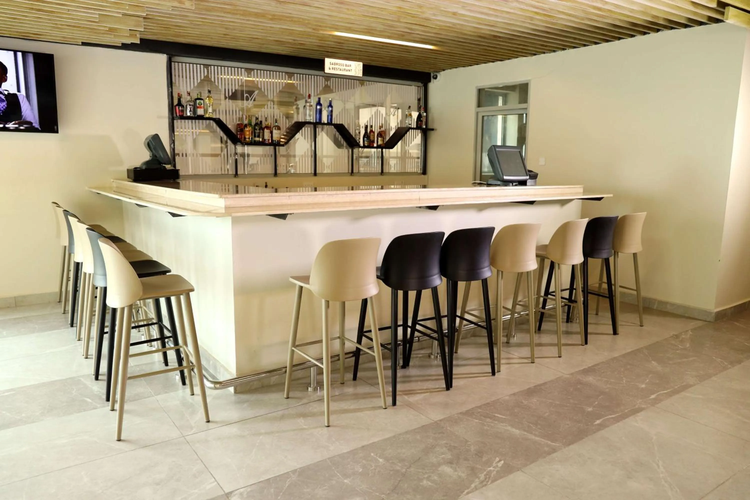 Lounge or bar in PrideInn Plaza Nairobi Airport