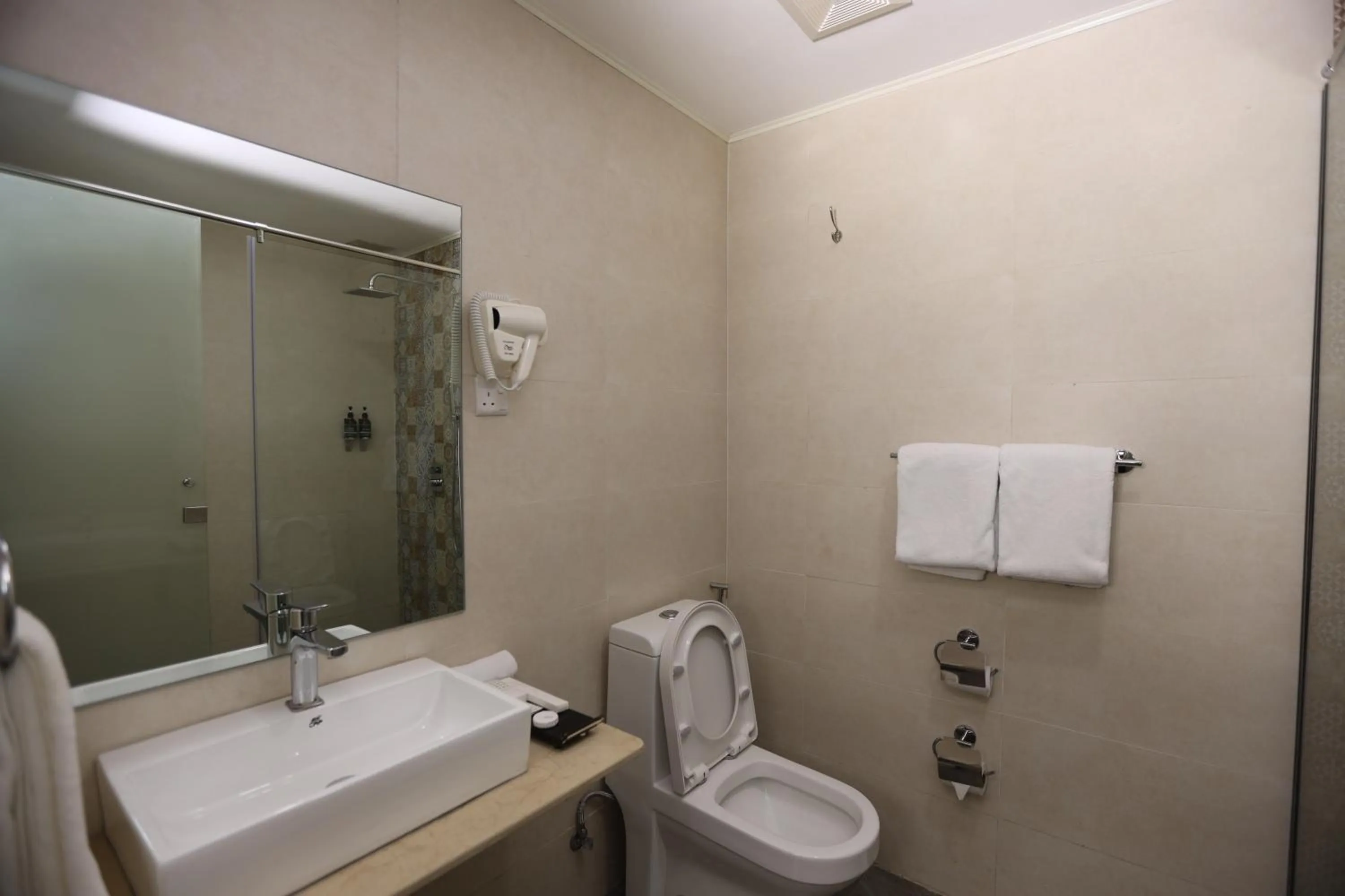 Toilet in PrideInn Plaza Nairobi Airport