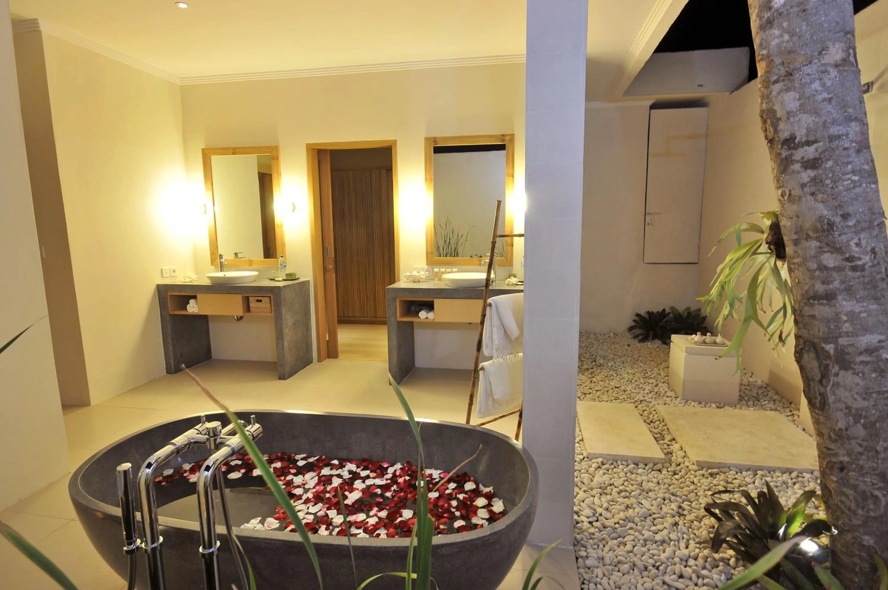 Bathroom in Villa Bali Asri Batubelig