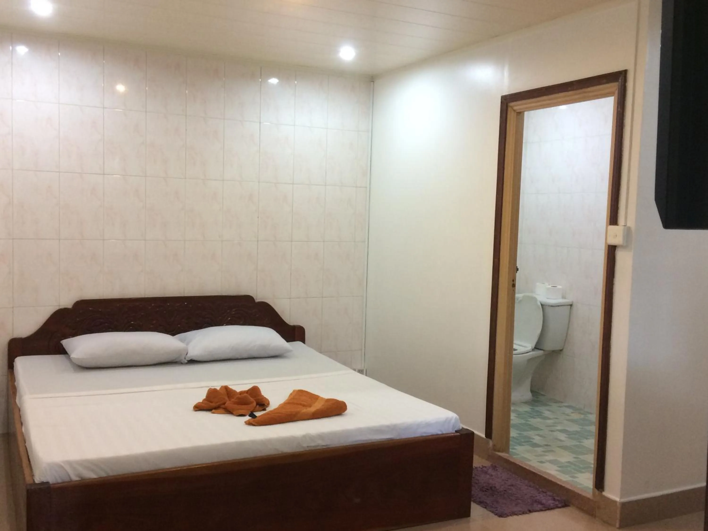 Bedroom, Bed in The Bright Lotus Guesthouse