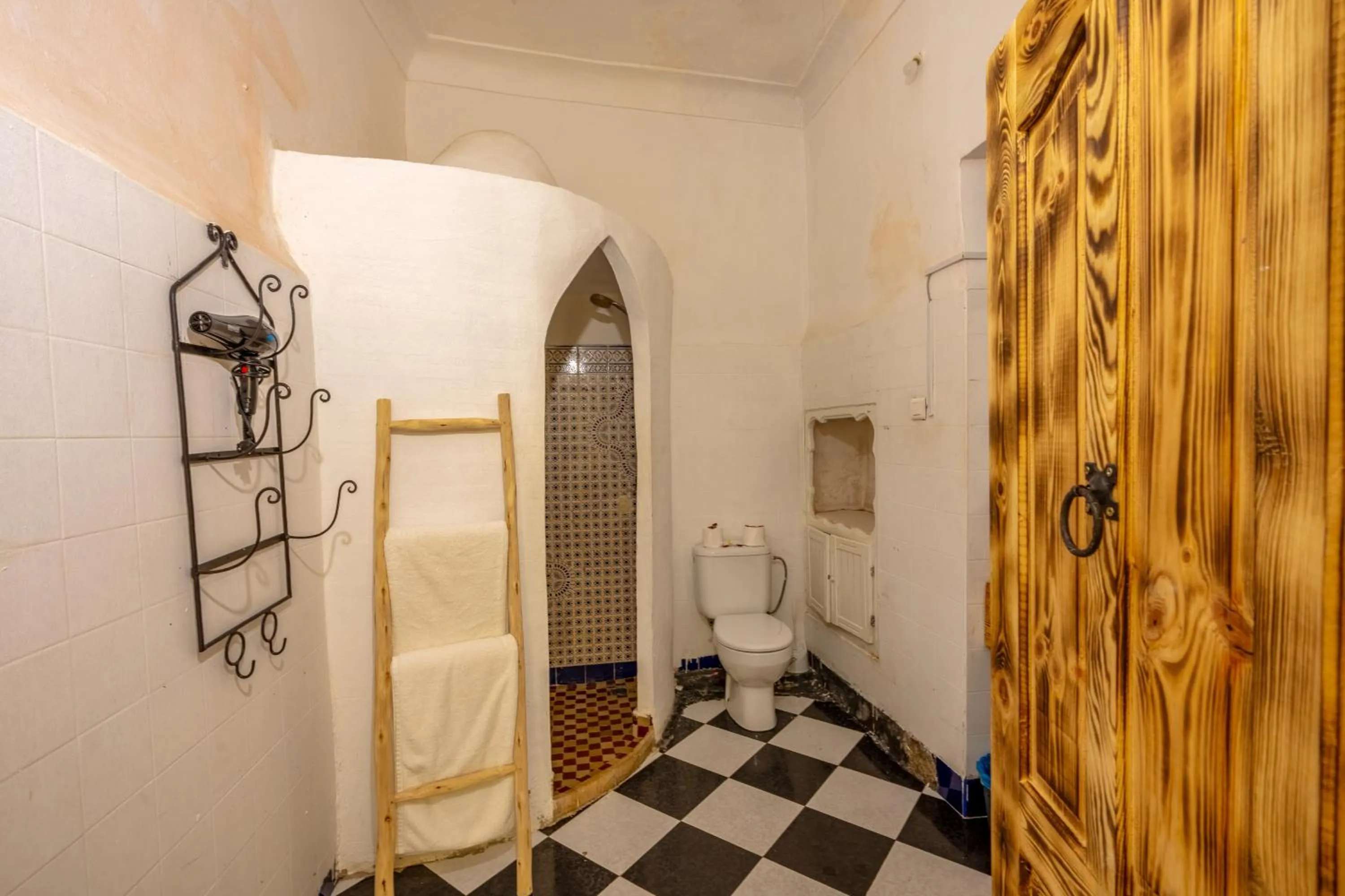 Shower in Riad des remparts Marrakech