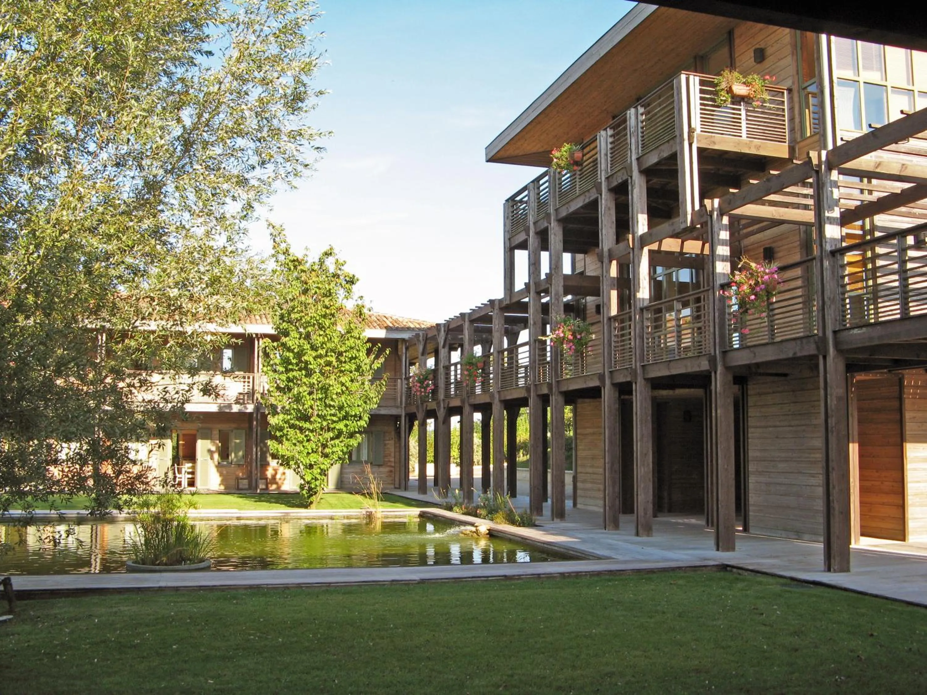 Facade/entrance in Résidence Les Vignes
