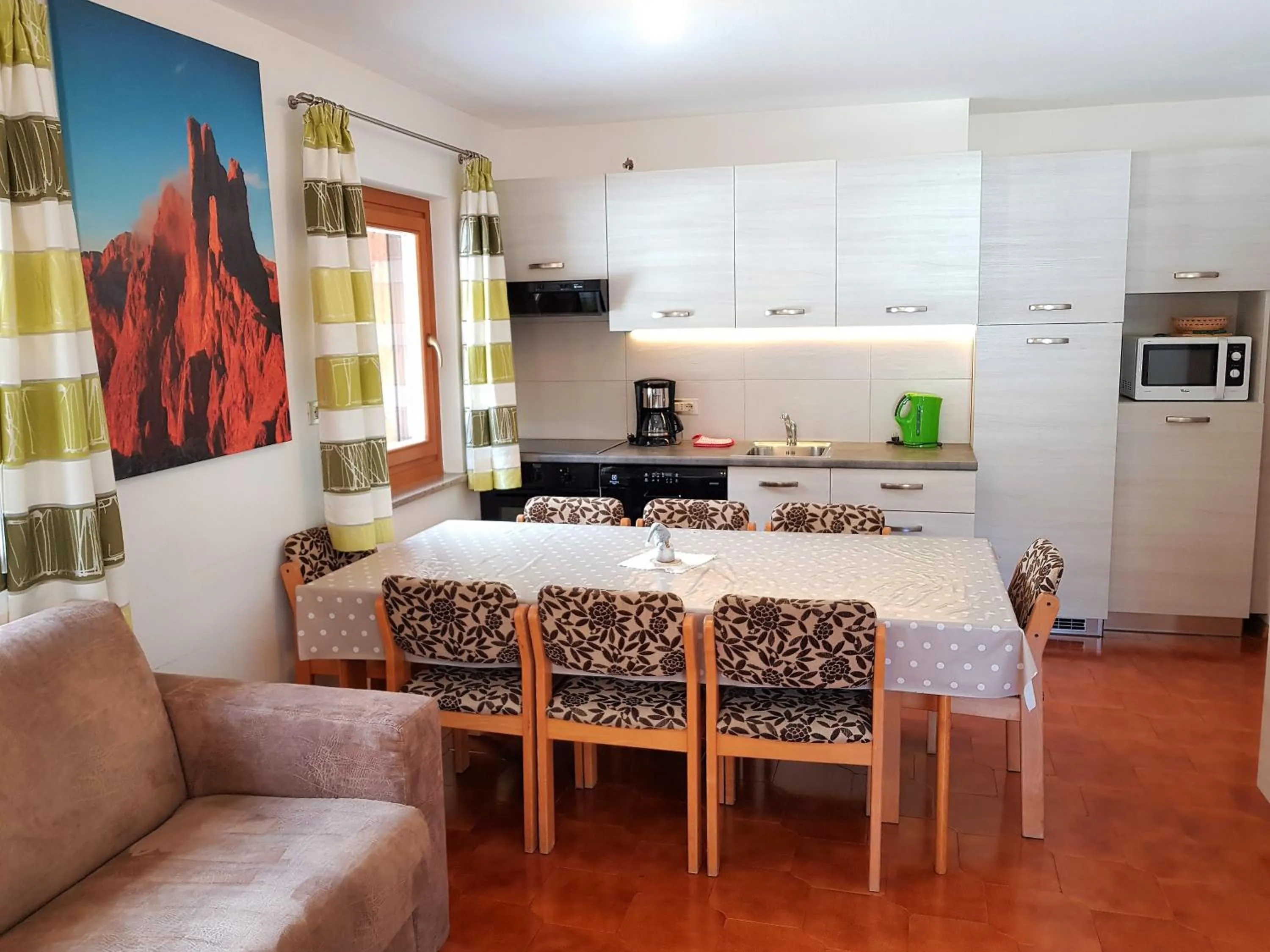 Dining area in Residence La Zondra