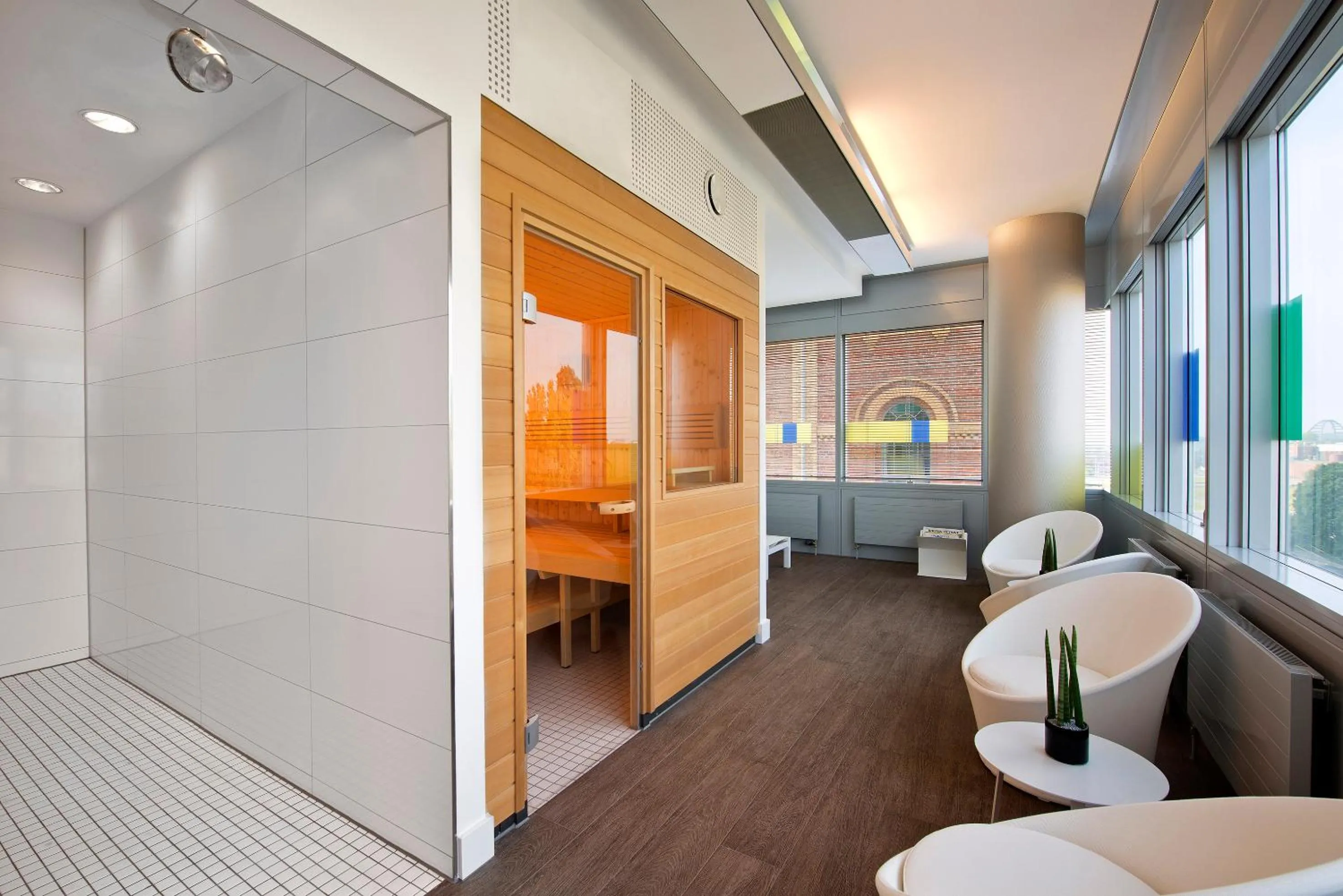 Sauna, Bed in INNSiDE by Meliá Düsseldorf Hafen
