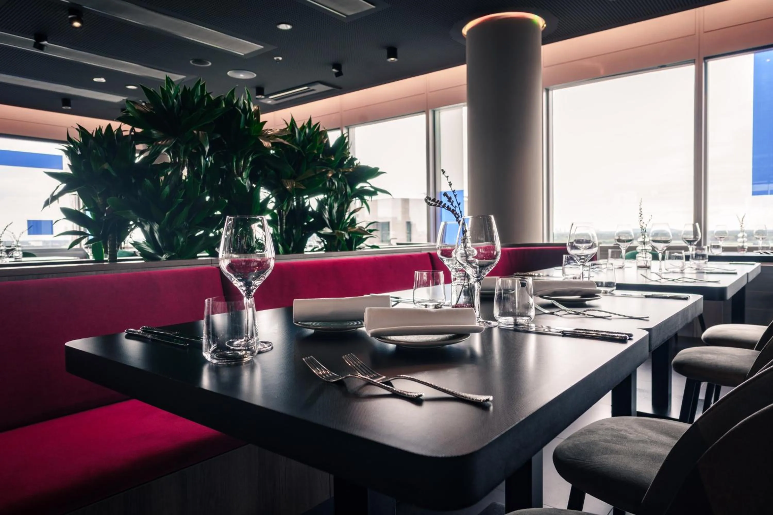 Restaurant/places to eat in INNSiDE by Meliá Düsseldorf Hafen