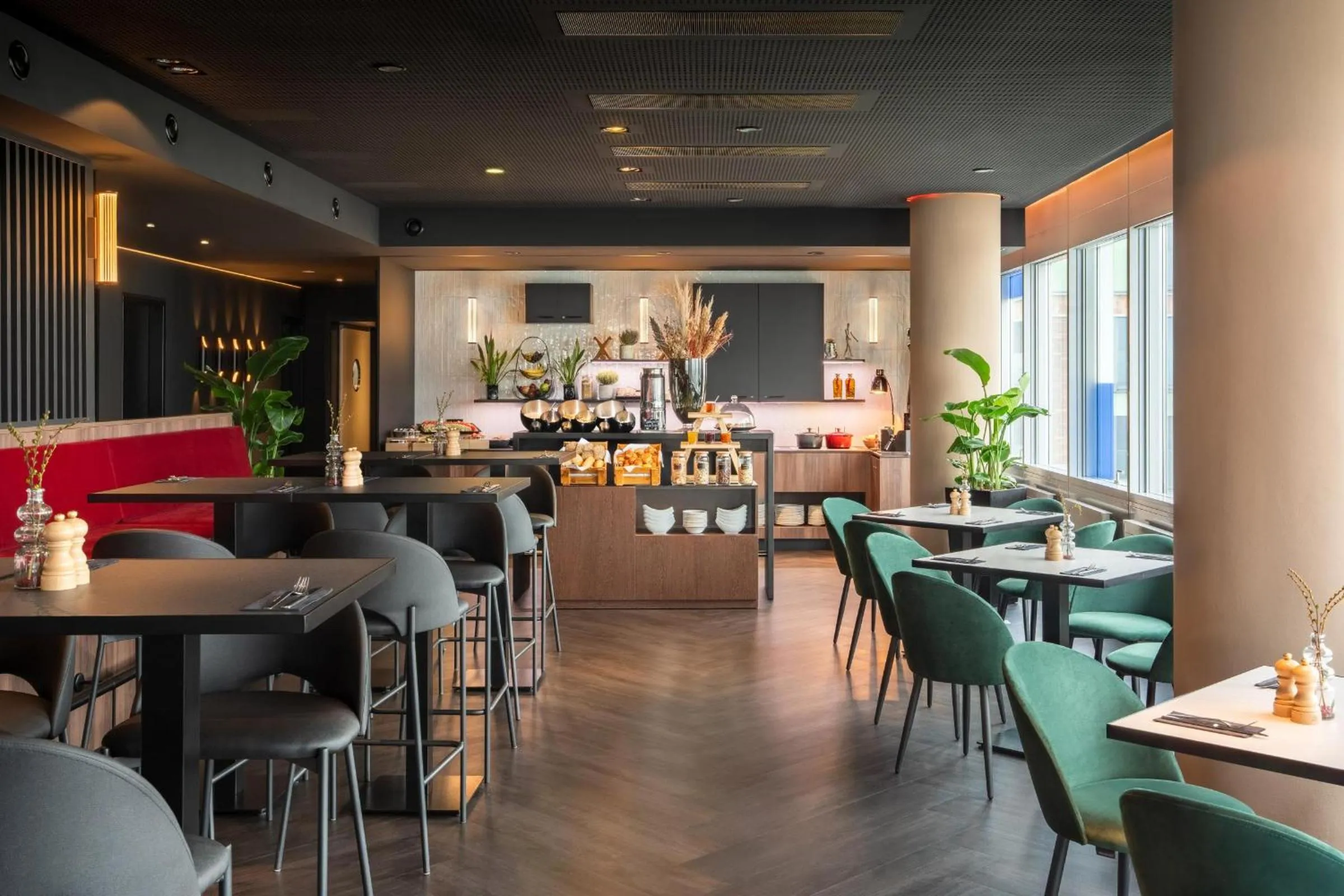 Restaurant/places to eat in INNSiDE by Meliá Düsseldorf Hafen