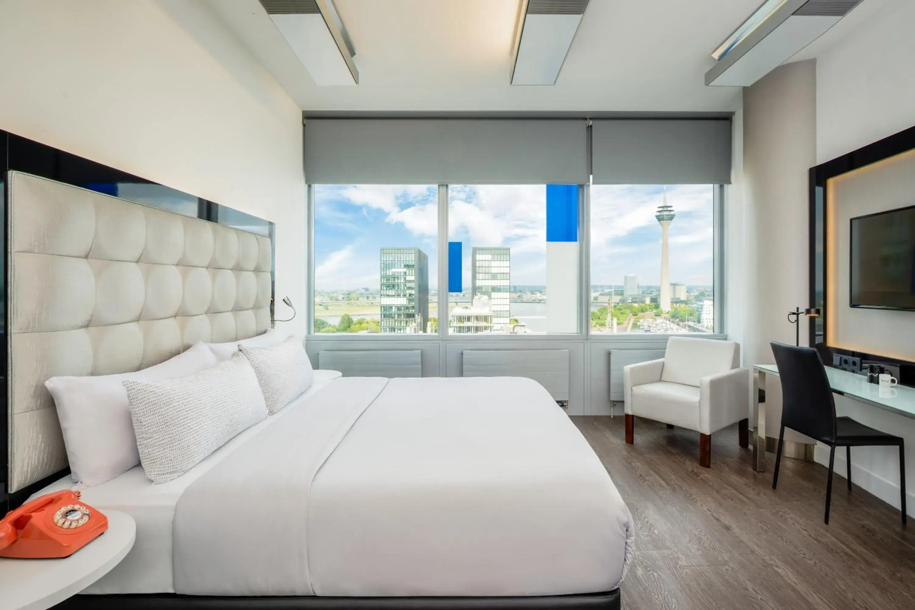 Innside Premium Double Room in INNSiDE by Meliá Düsseldorf Hafen Innside Premium Double Room in INNSiDE by Meliá Düsseldorf Hafen