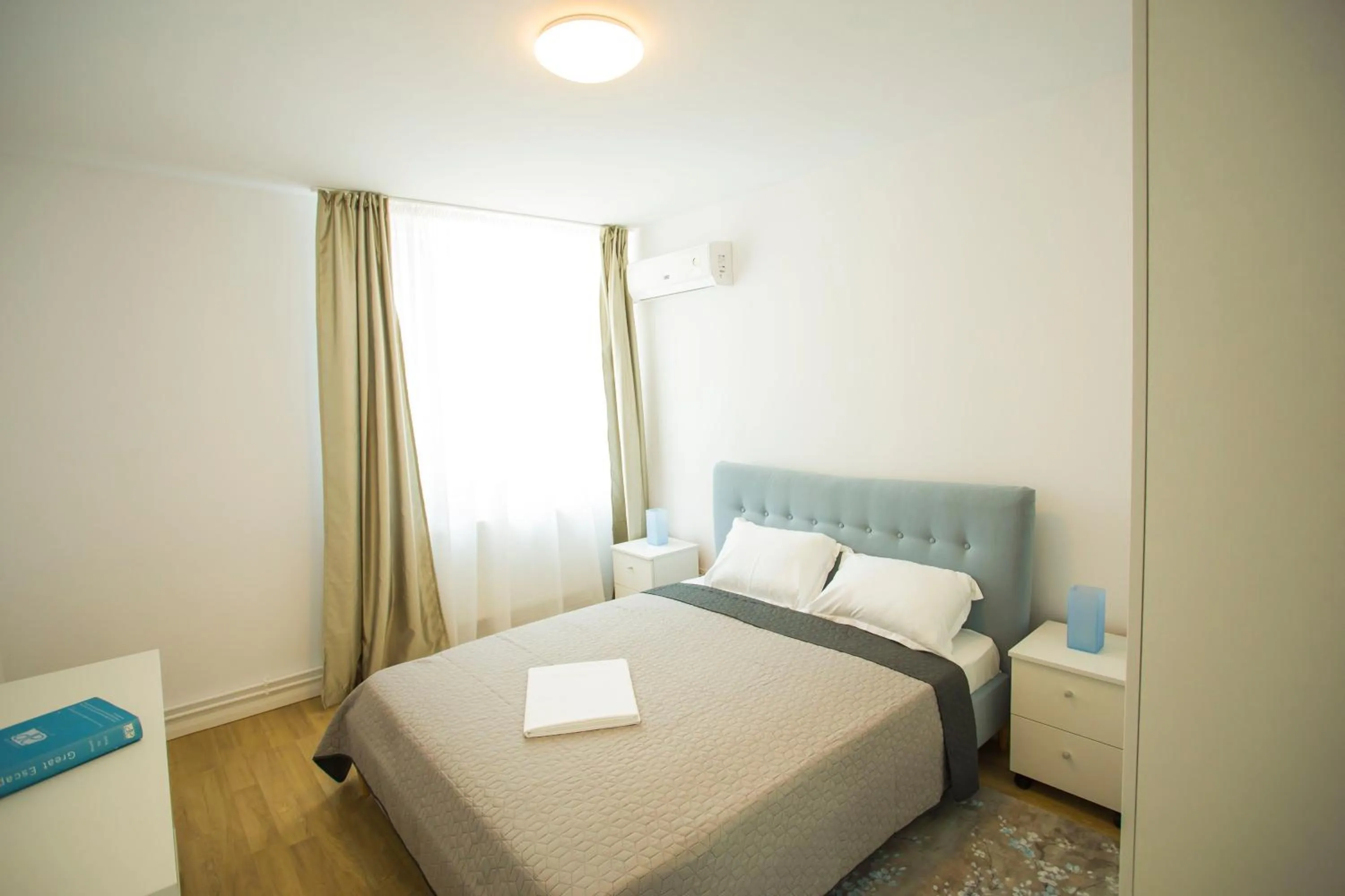 Bed in Residence DP Pipera