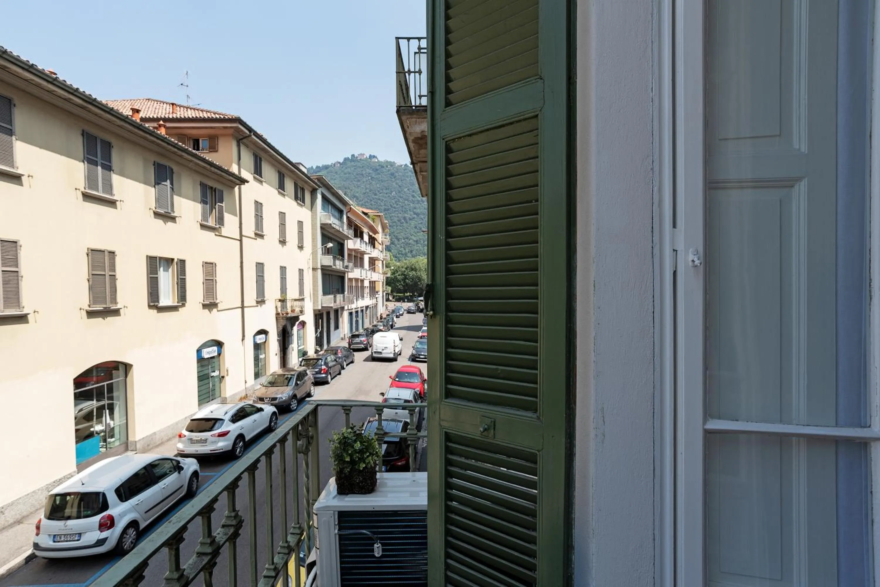 Balcony/Terrace in Vittoria Corner - byMyHomeInComo