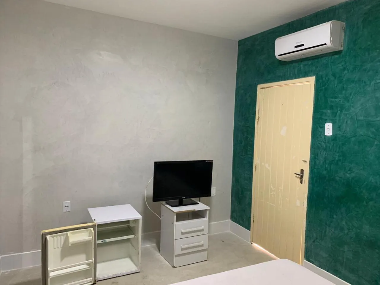 Bedroom, Bed in CP Hotel Economic