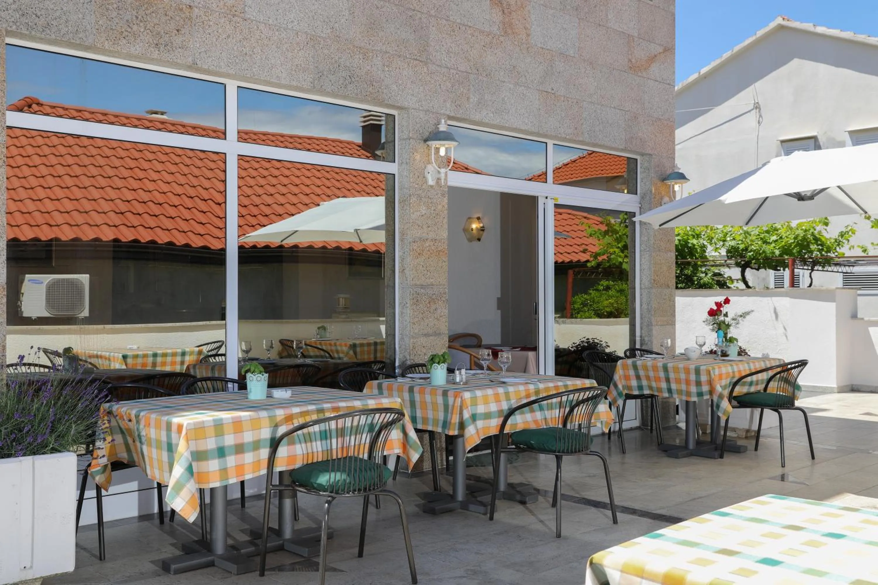 Restaurant/places to eat in Downtown Private Rooms Mandić