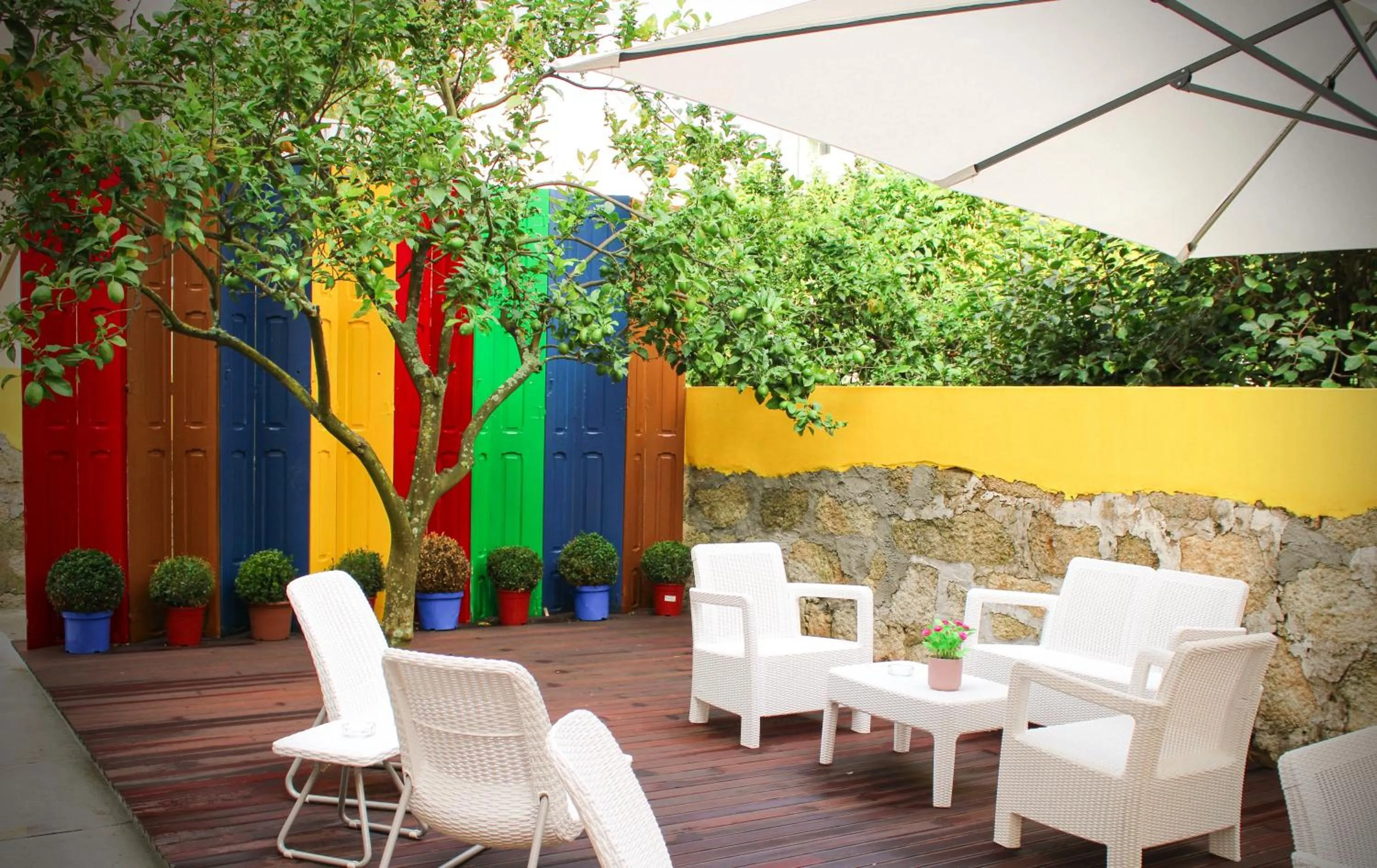 Area and facilities in By Doors Hostel