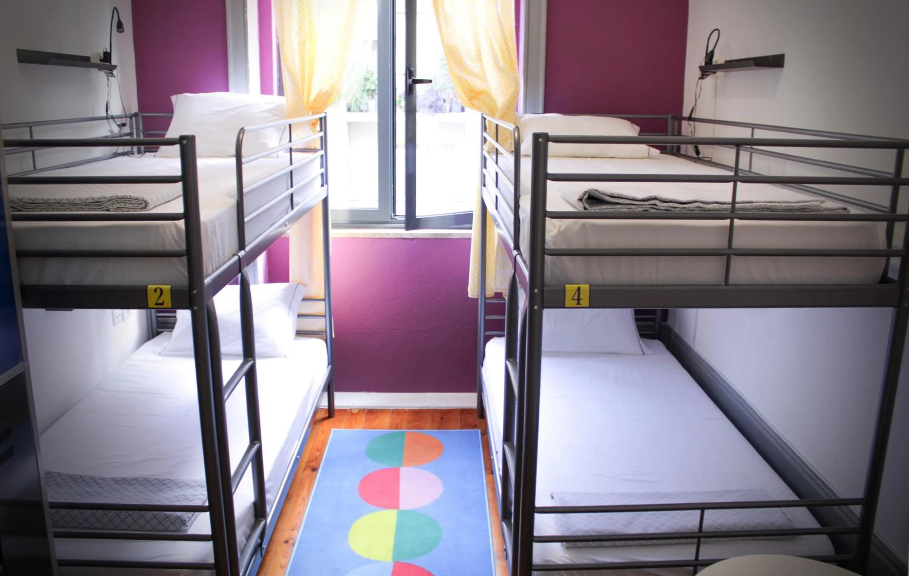 Photo of the whole room, Bed in By Doors Hostel