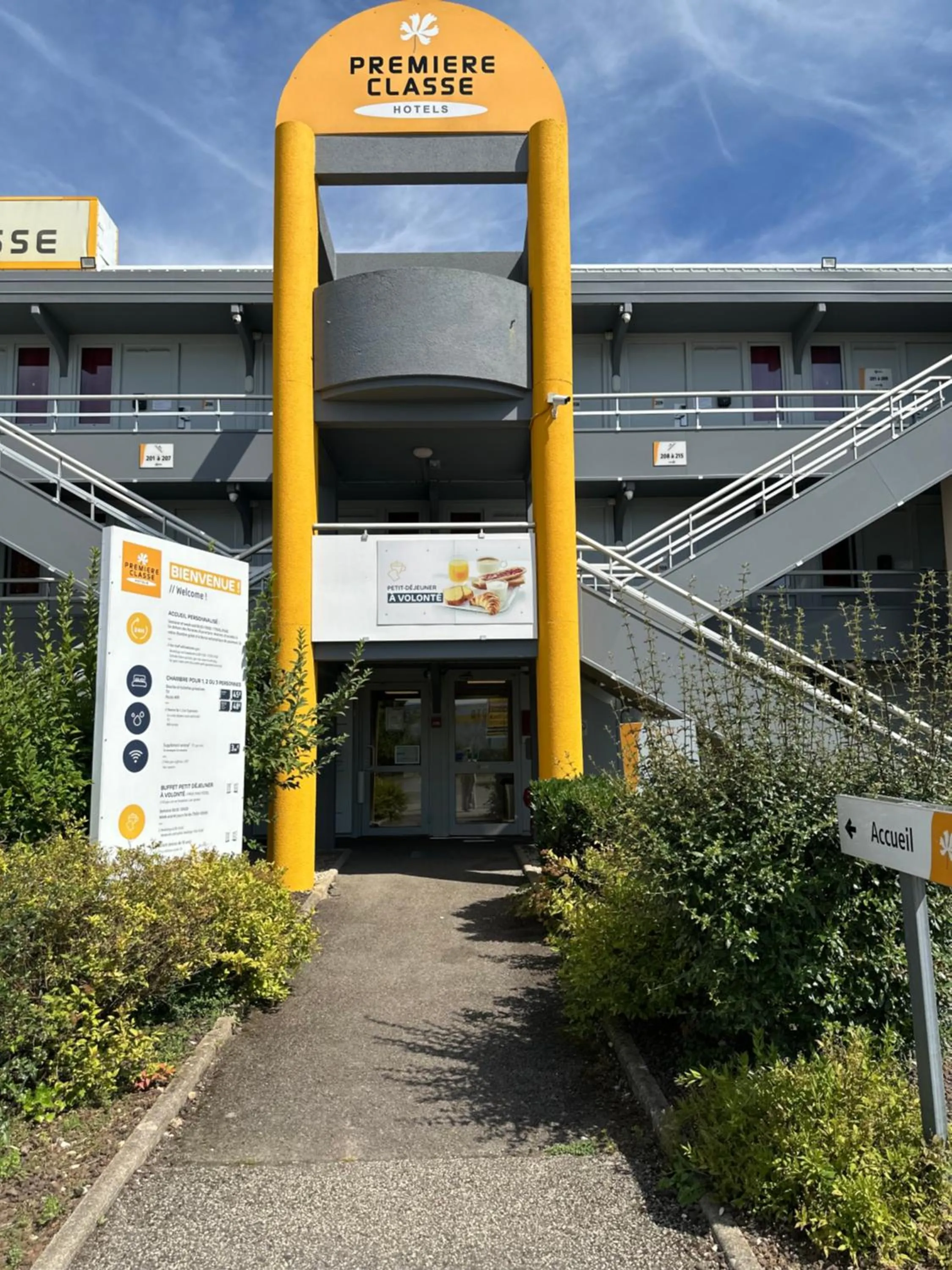 Property building in Premiere Classe Dijon Sud - Marsannay