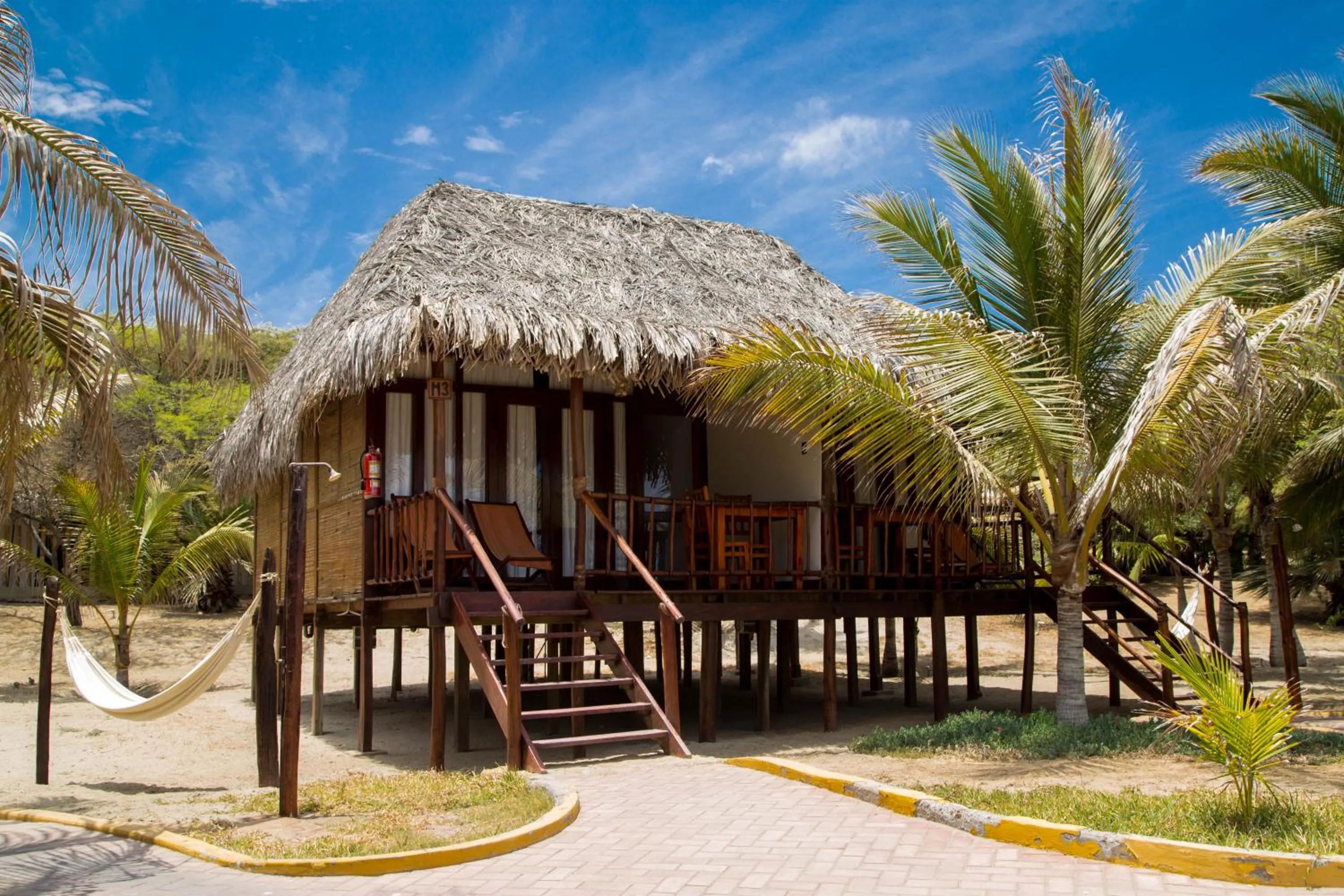 Photo of the whole room in Vichayito Bungalows & Carpas by Aranwa Hotels