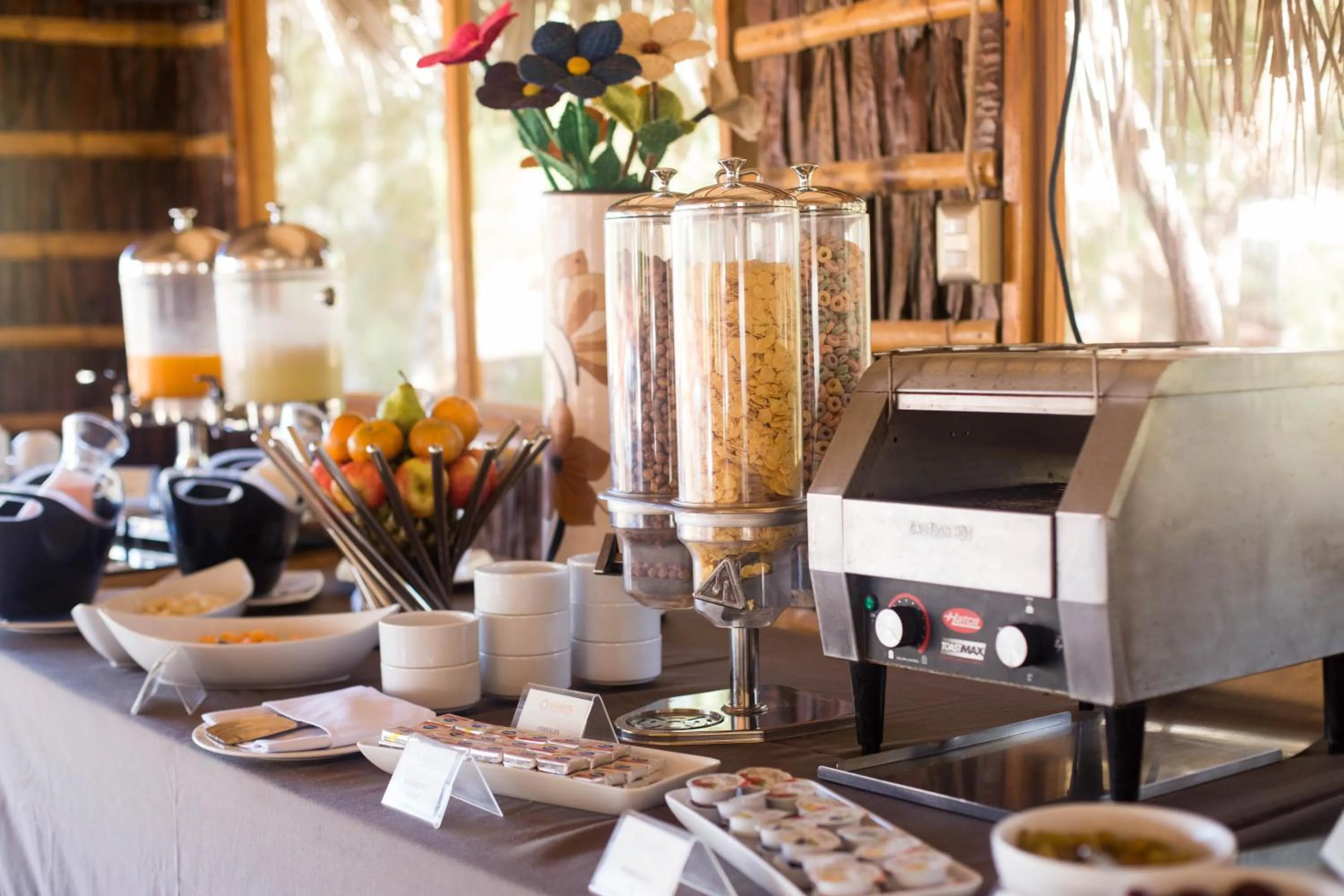 American breakfast in Vichayito Bungalows & Carpas by Aranwa Hotels