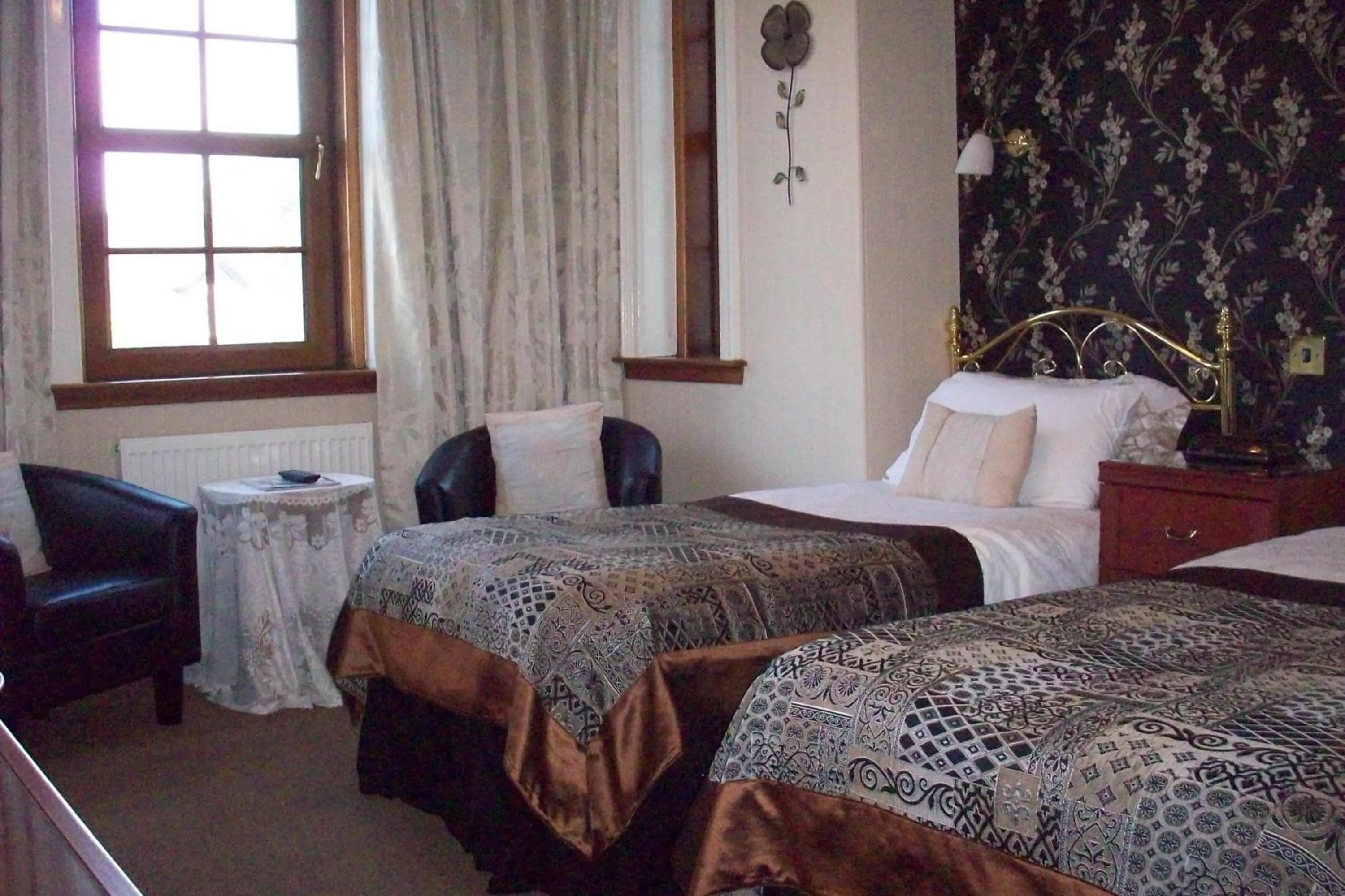 Bed in Lairg Highland Hotel