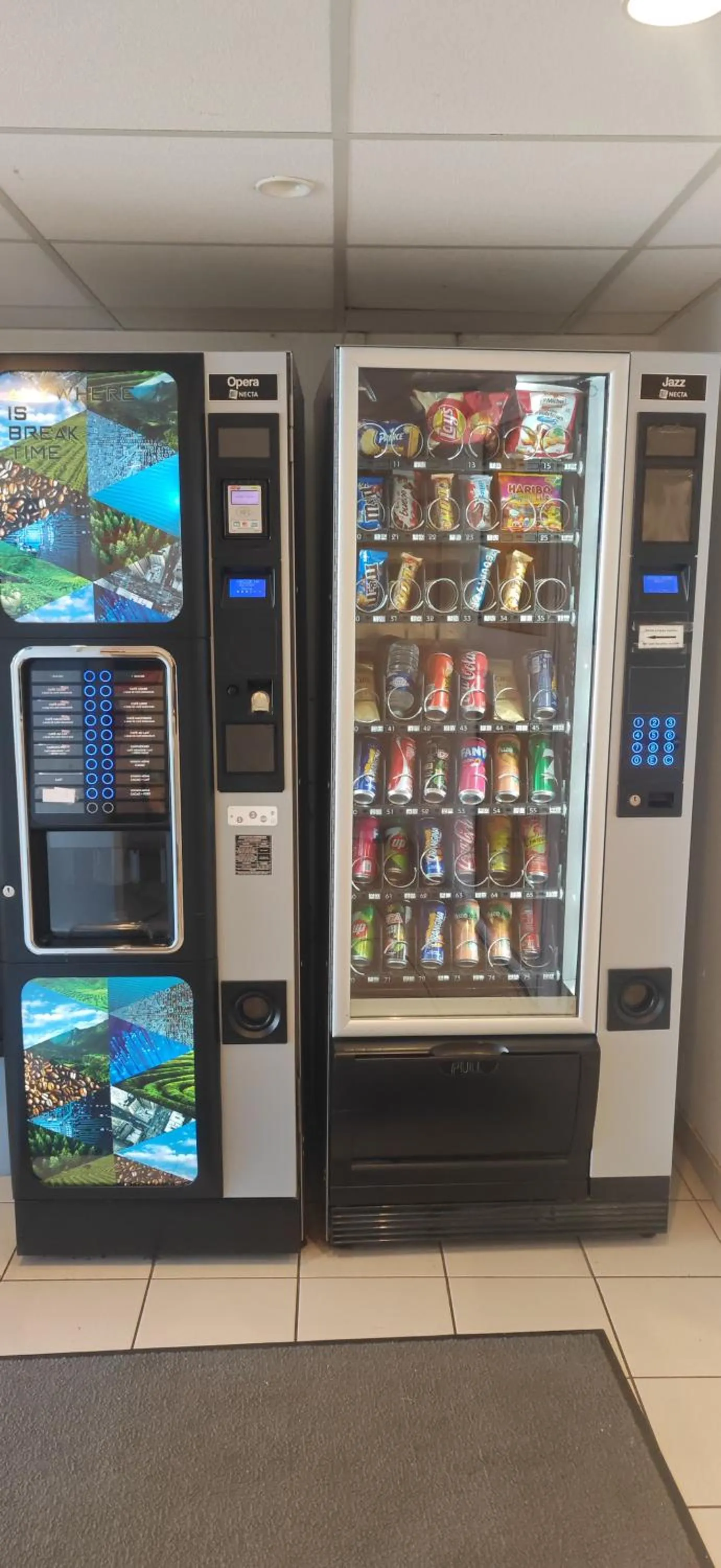 vending machine in Premiere Classe Besancon Ecole Valentin