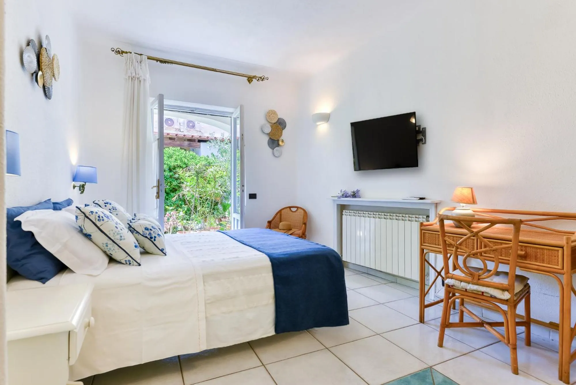 Bed in Hotel Villa Melodie - Adults Only