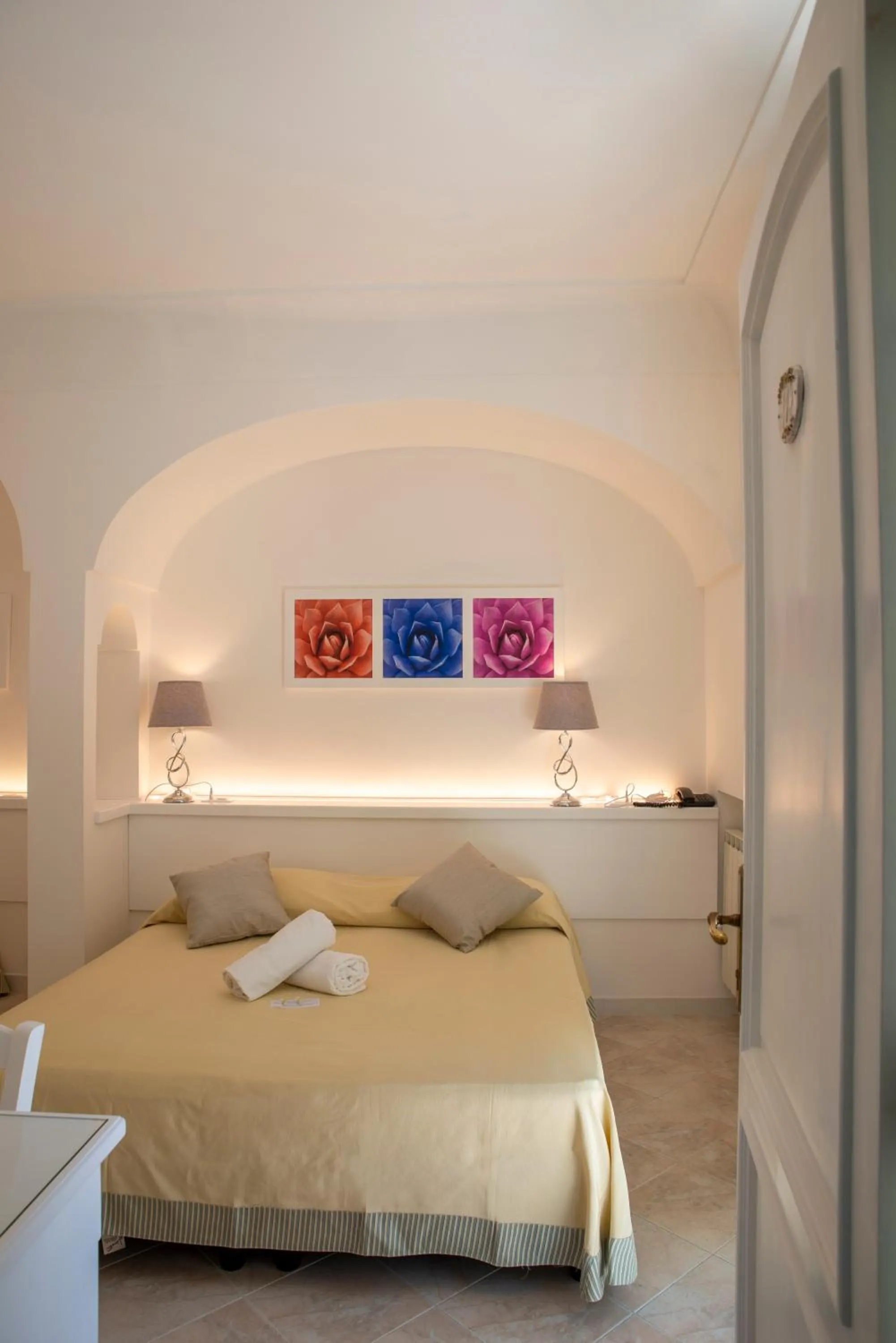 Bed in Hotel Villa Melodie - Adults Only