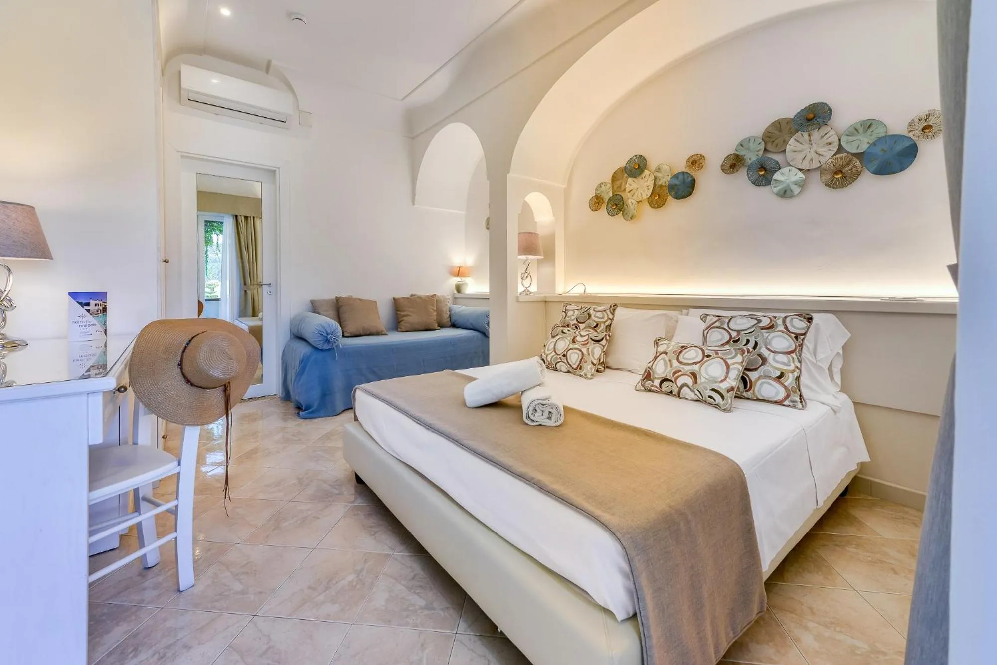 Bed in Hotel Villa Melodie - Adults Only