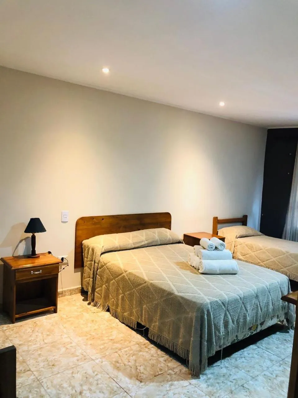 Bedroom, Bed in La Familia Hotel