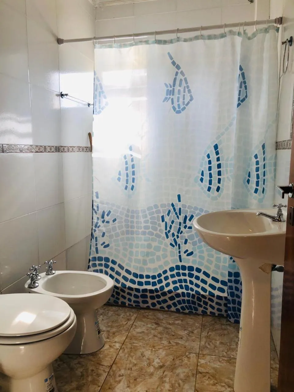 Bathroom in La Familia Hotel