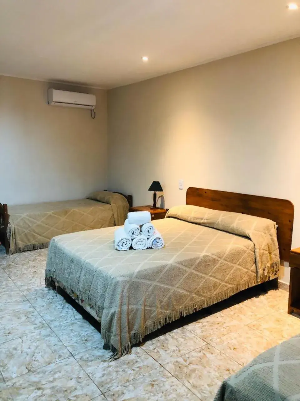 Economy Quadruple Room in La Familia Hotel Economy Quadruple Room in La Familia Hotel