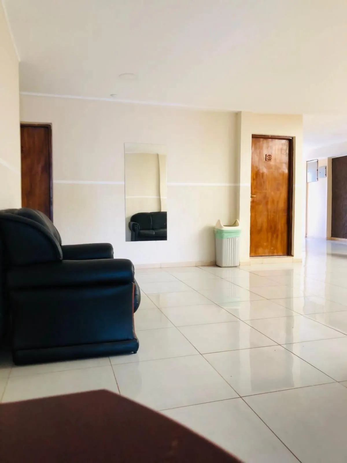 Living room in La Familia Hotel