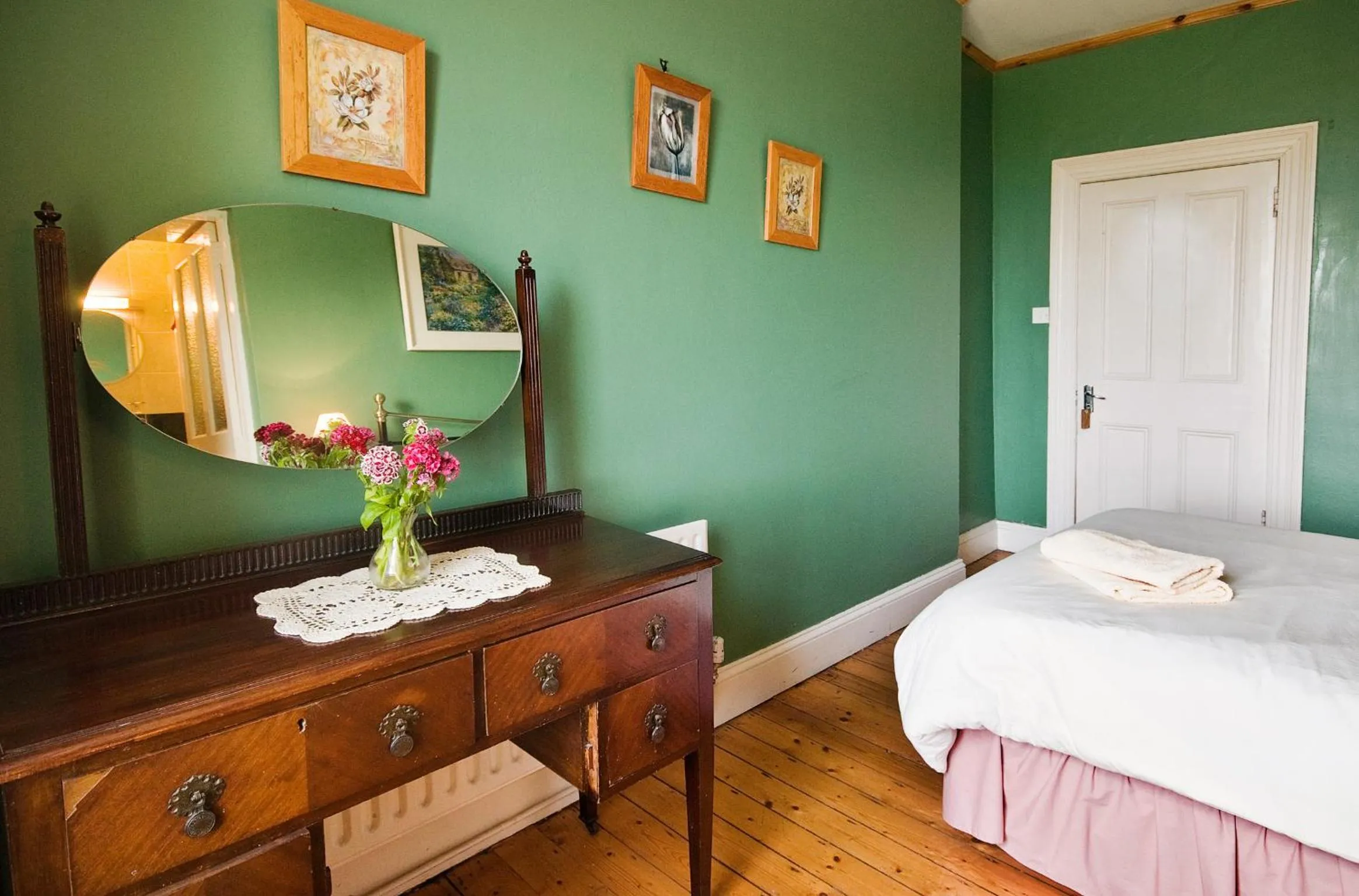 Bedroom, Bed in Castlehouse B&B