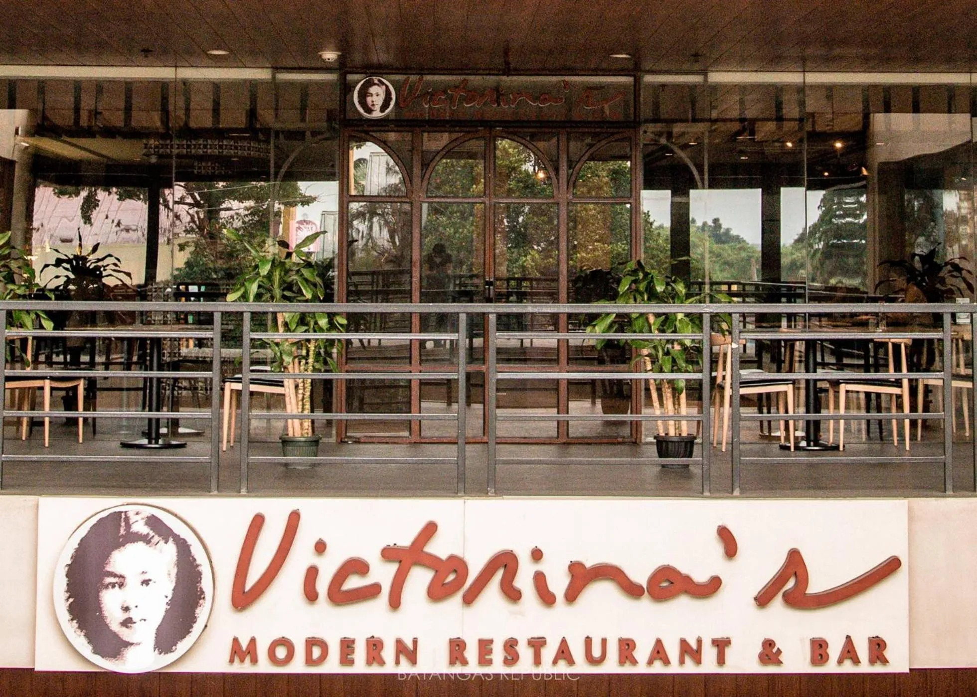 Restaurant/places to eat in Bravo Tanauan Hotel