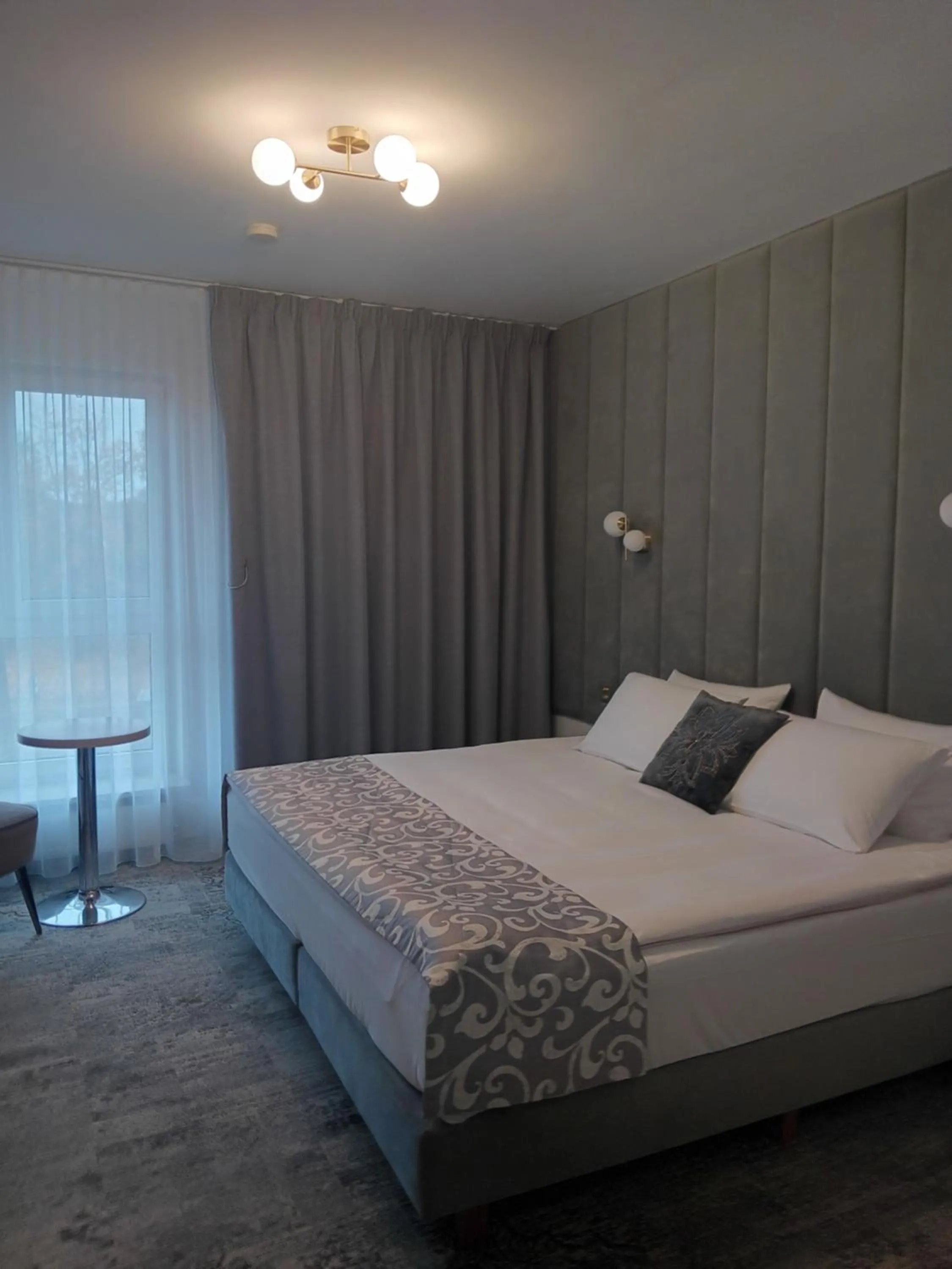Bed in Hotel Sokołowska Airport Modlin