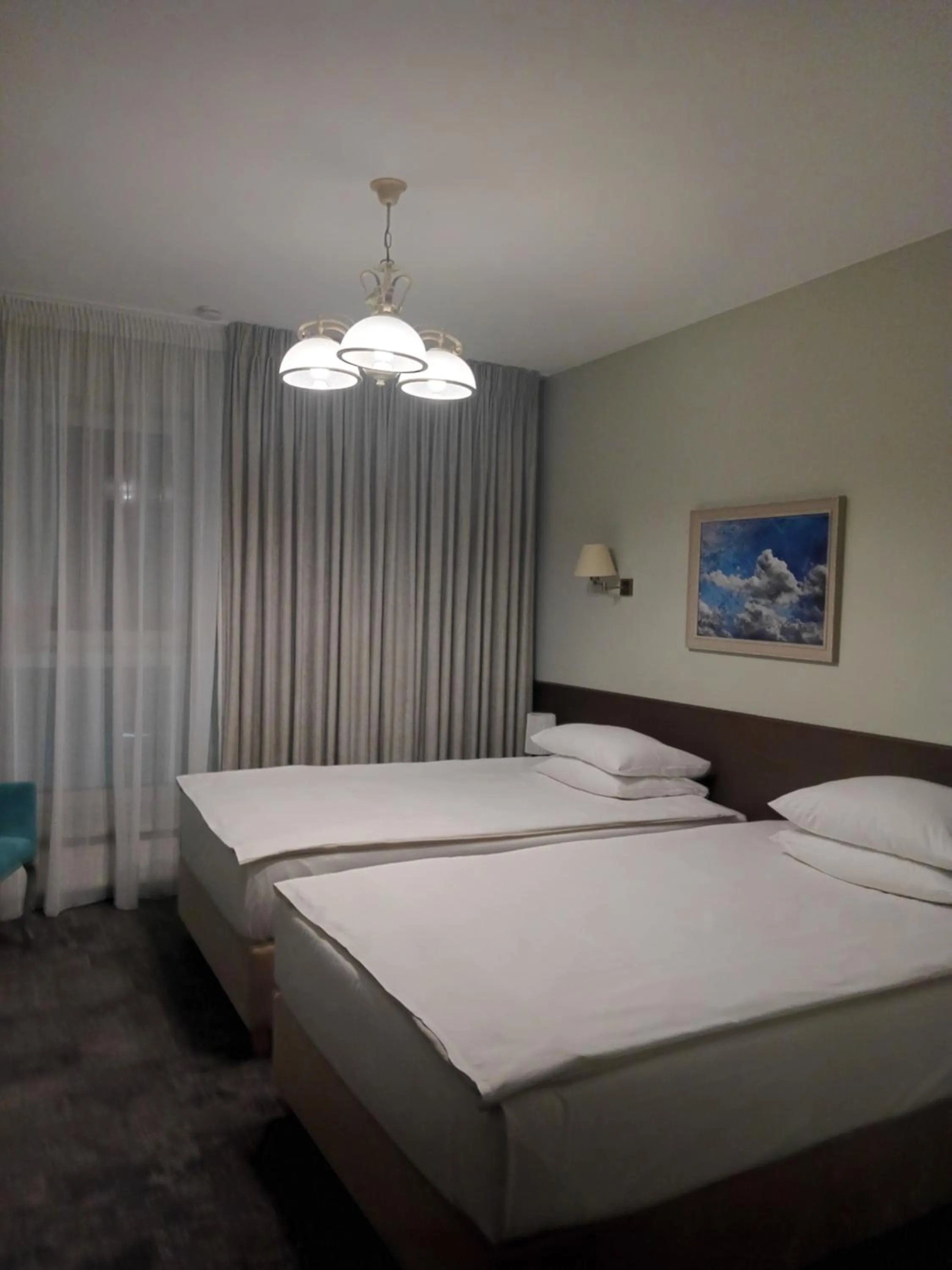 Bed in Hotel Sokołowska Airport Modlin