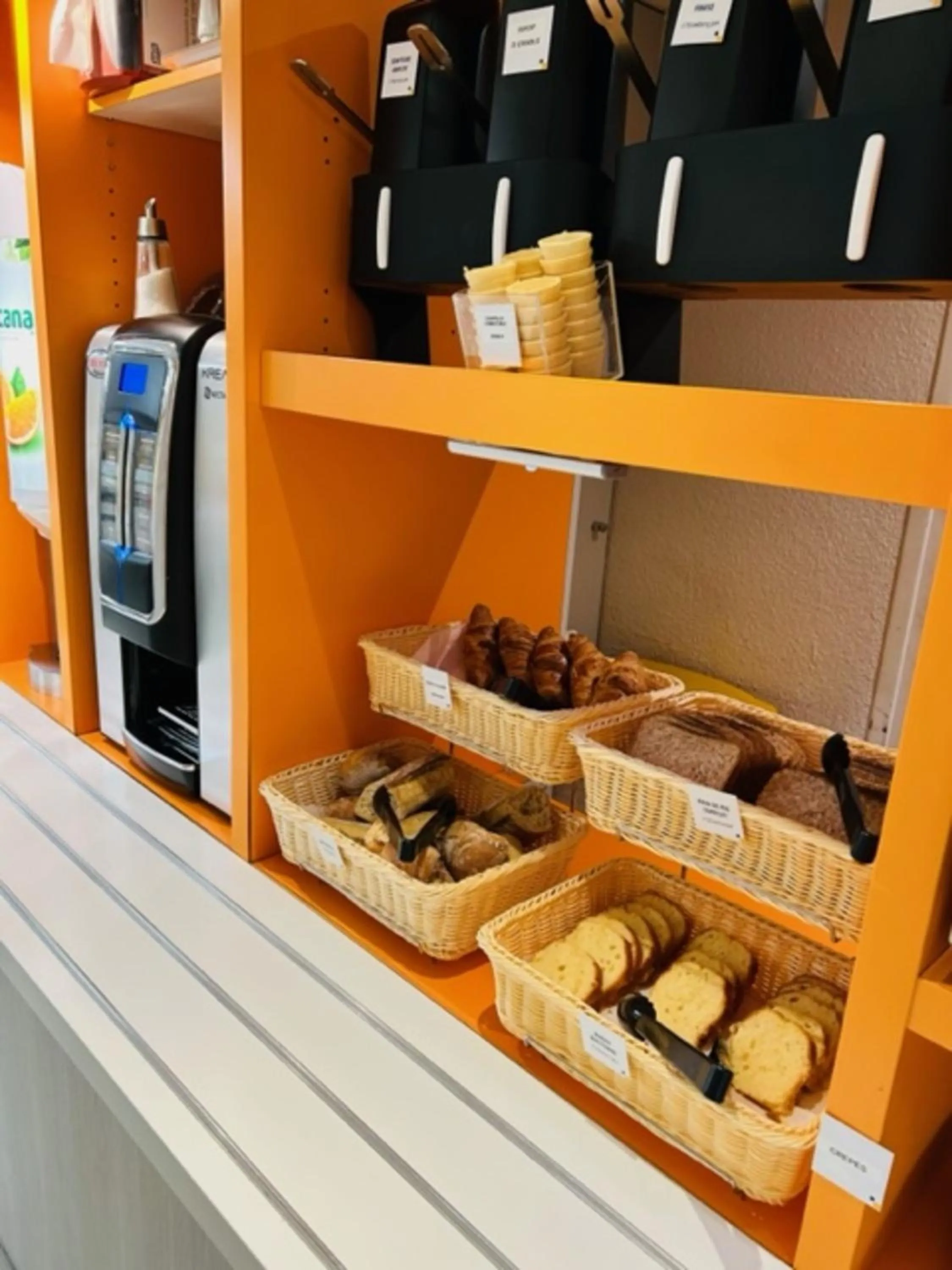 Breakfast in Premiere Classe Bordeaux Sud Villenave D'ornon