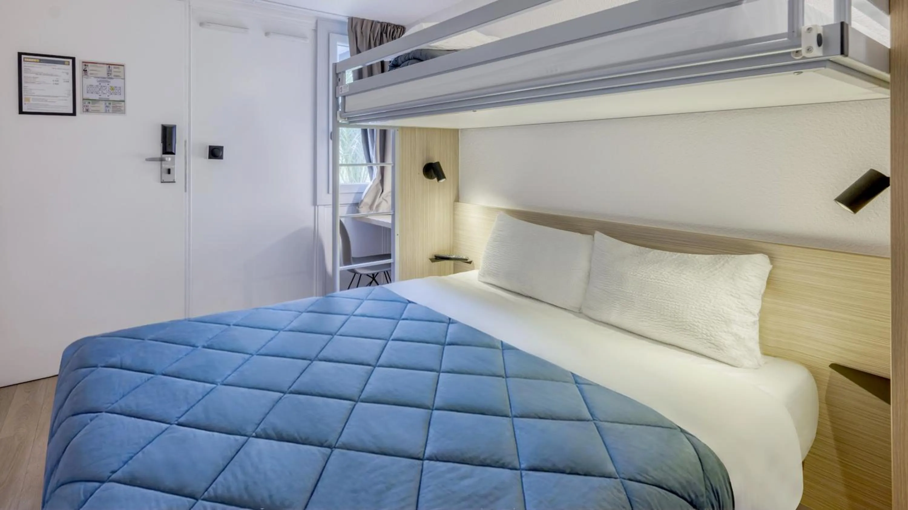 Bed in Premiere Classe Bordeaux Sud Villenave D'ornon